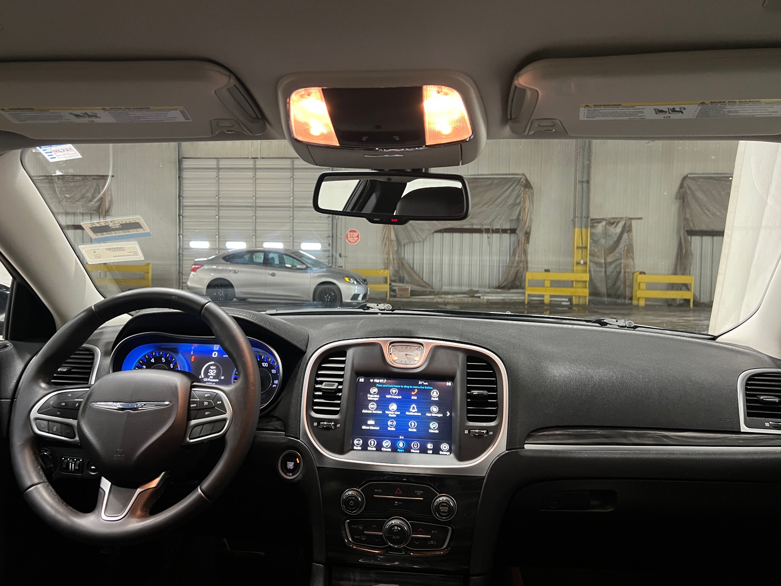 Thumbnail: 2019 Chrysler 300 - 3