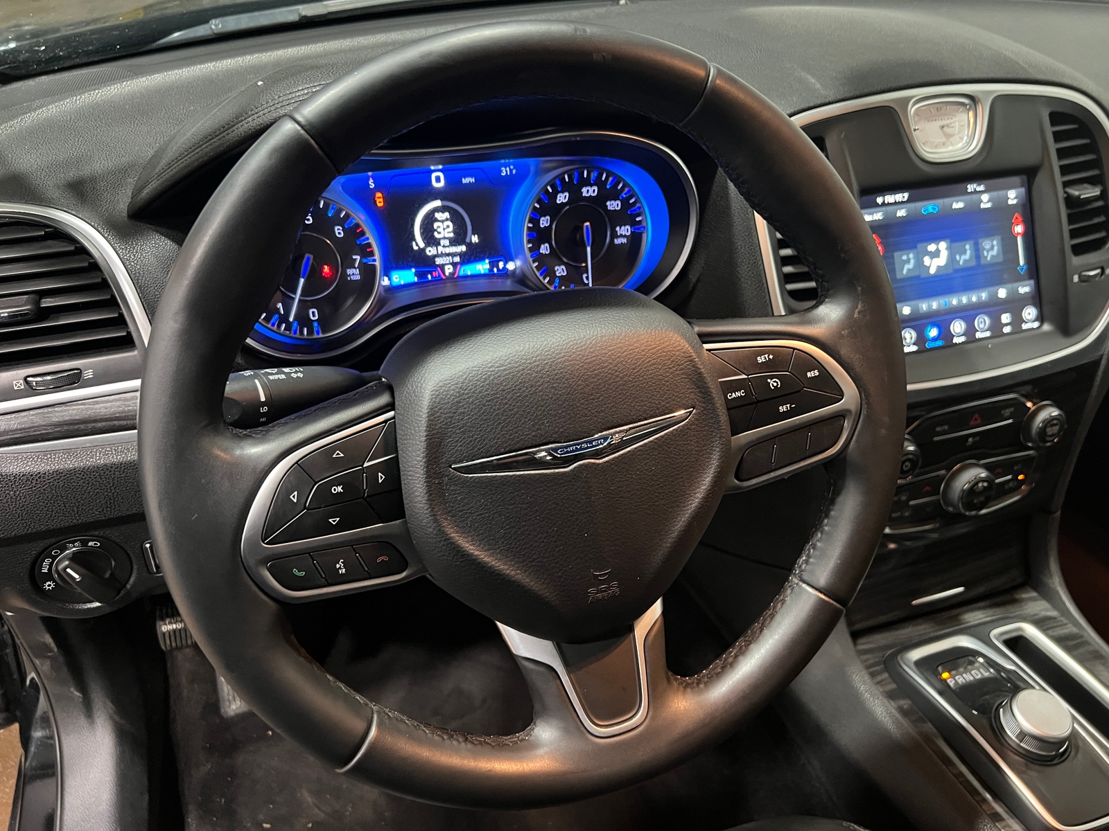 Thumbnail: 2019 Chrysler 300 - 5