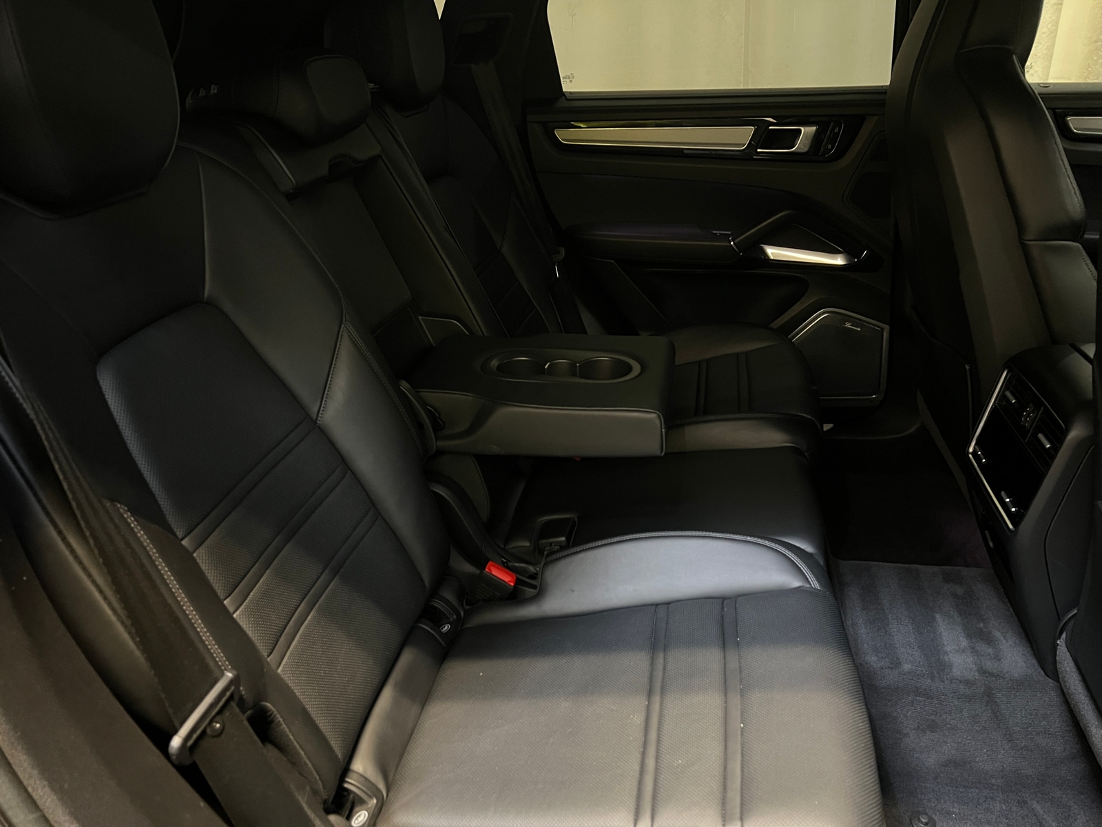 Thumbnail: 2021 Porsche Cayenne - 5