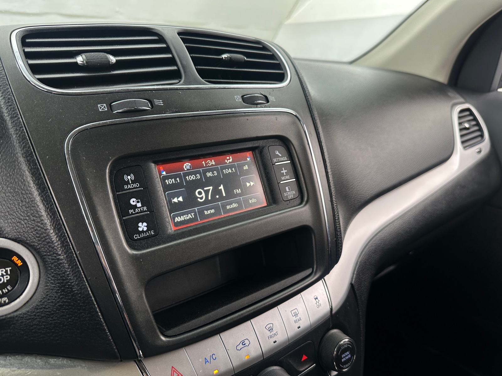 Thumbnail: 2020 Dodge Journey - 4