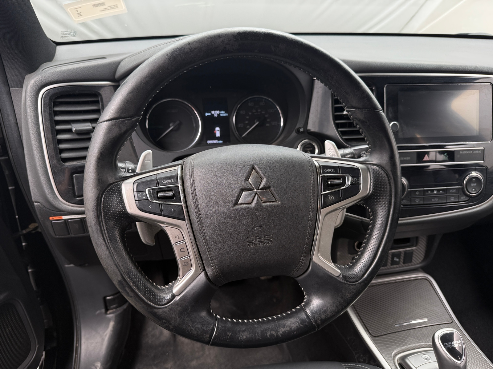 Thumbnail: 2019 Mitsubishi Outlander - 4