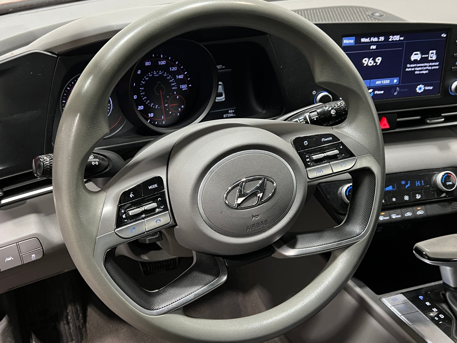 Thumbnail: 2023 Hyundai Elantra - 5