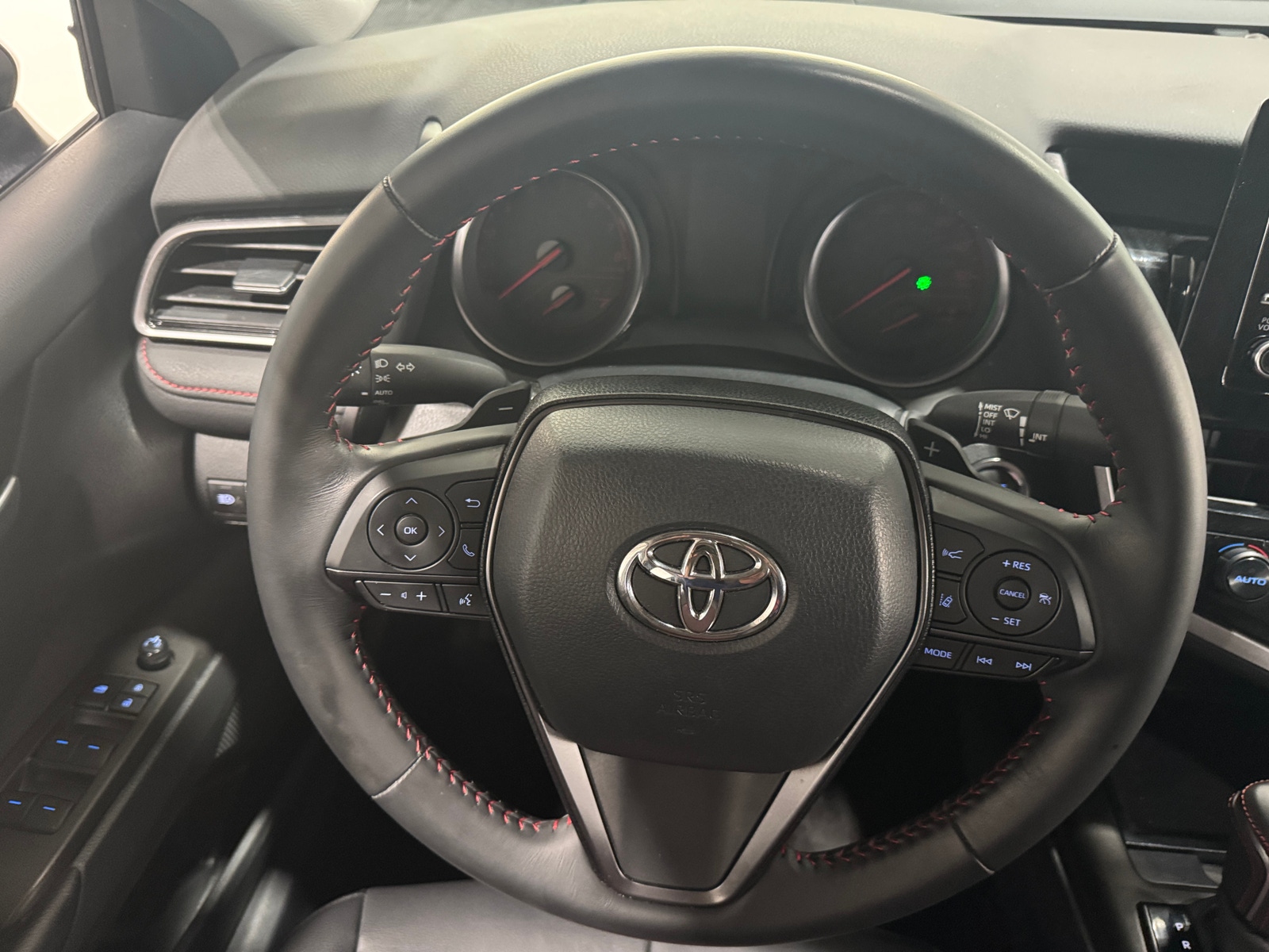 Thumbnail: 2023 Toyota Camry - 4