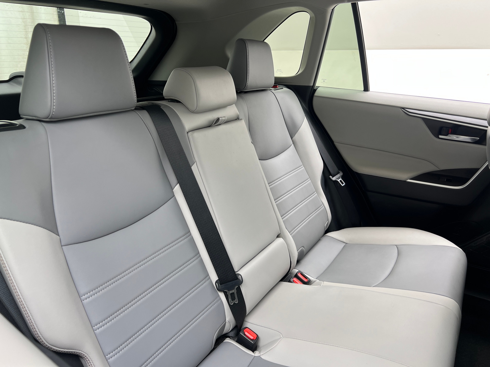 Thumbnail: 2022 Toyota RAV4 - 5