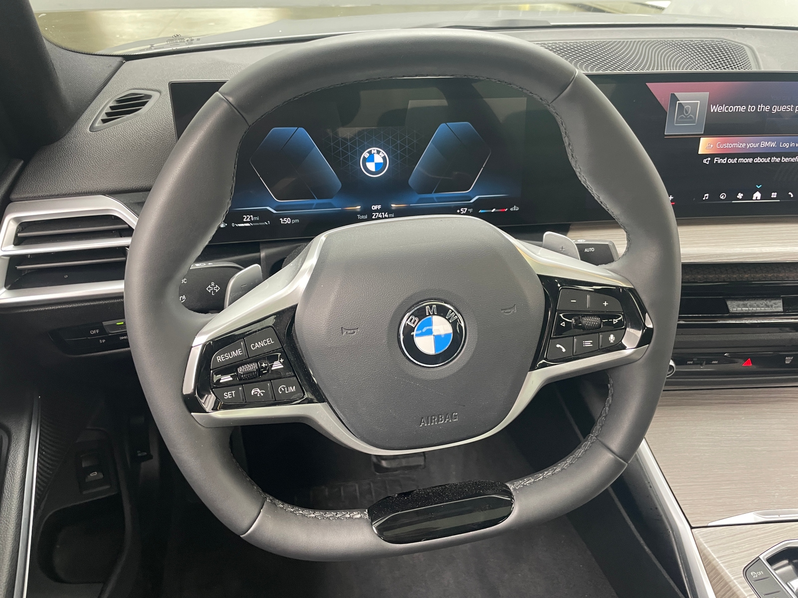 Thumbnail: 2025 BMW 3 Series - 4