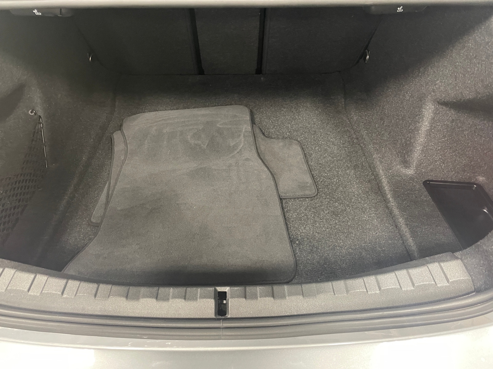 Thumbnail: 2025 BMW 3 Series - 6