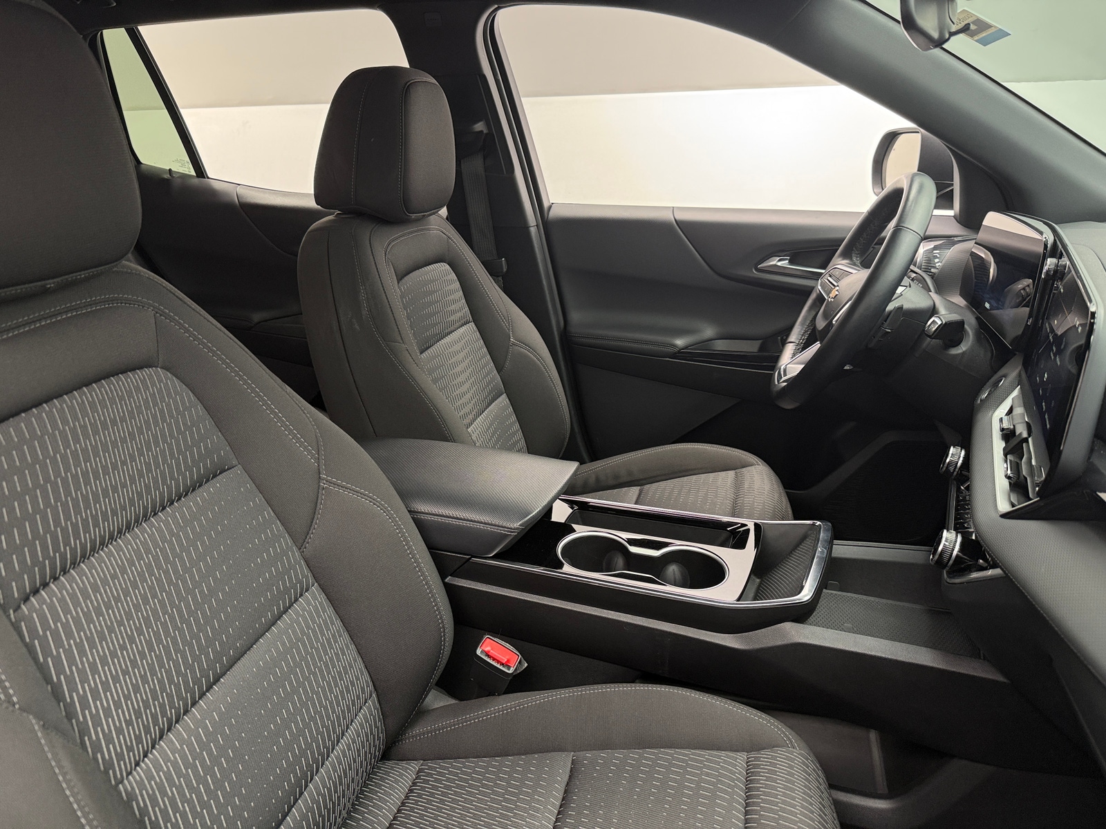 Thumbnail: 2025 Chevrolet Equinox - 2