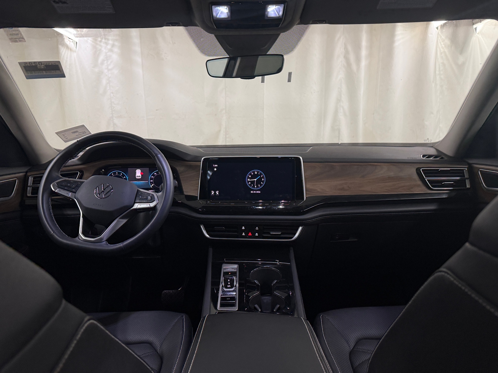 Thumbnail: 2025 Volkswagen Atlas - 2