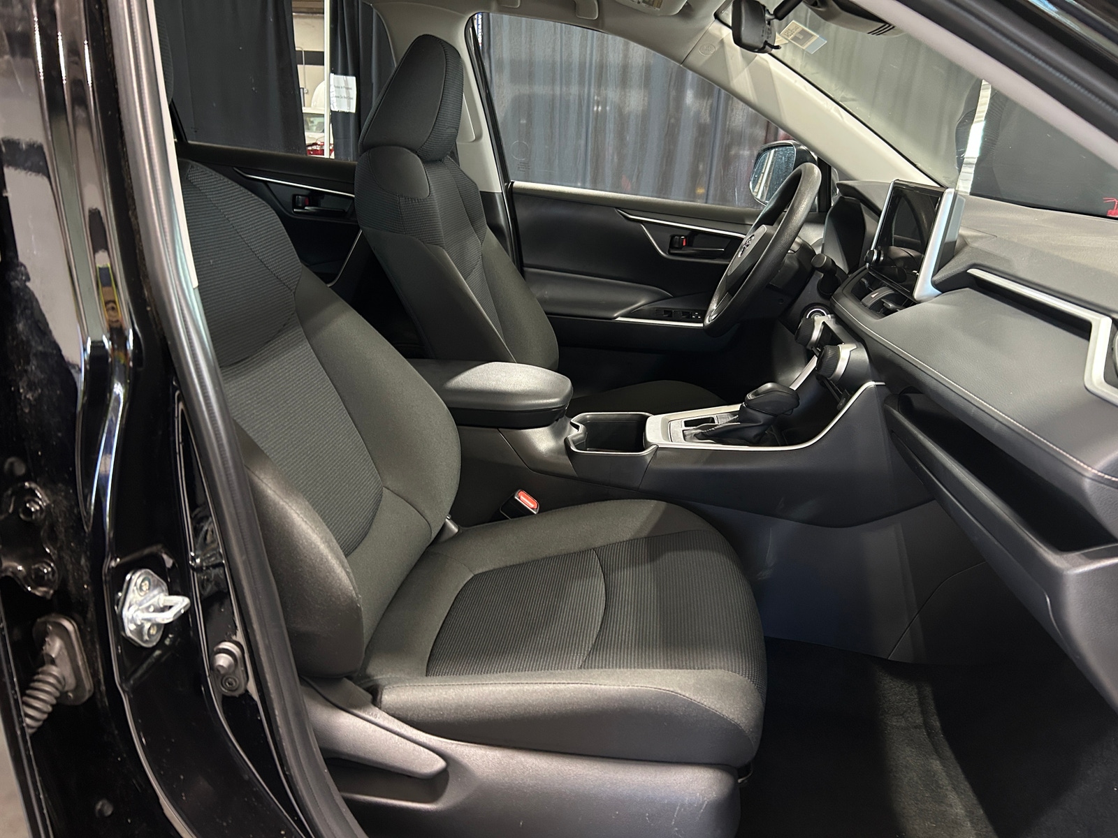 Thumbnail: 2025 Toyota RAV4 - 2