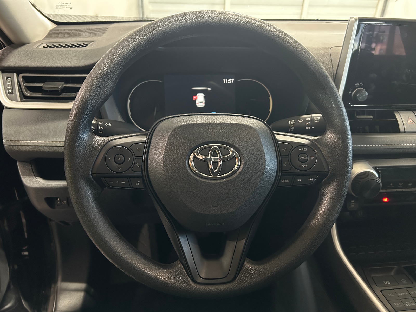 Thumbnail: 2025 Toyota RAV4 - 5