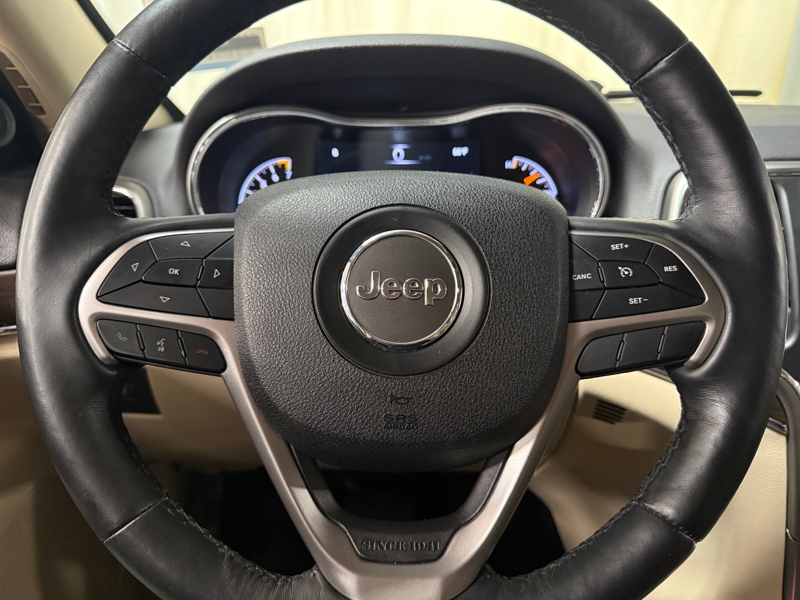 Thumbnail: 2018 Jeep Grand Cherokee - 4