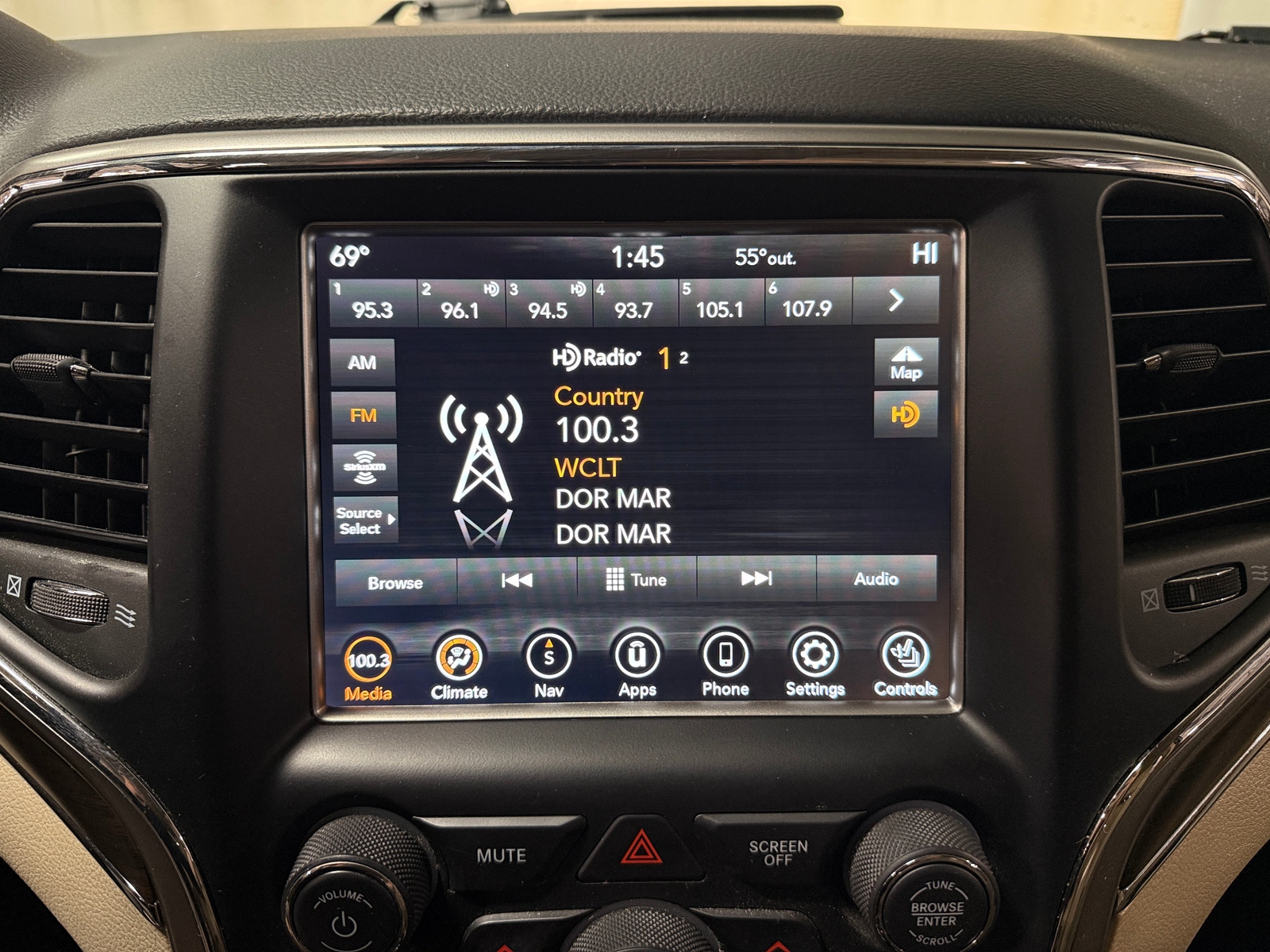 Thumbnail: 2018 Jeep Grand Cherokee - 3