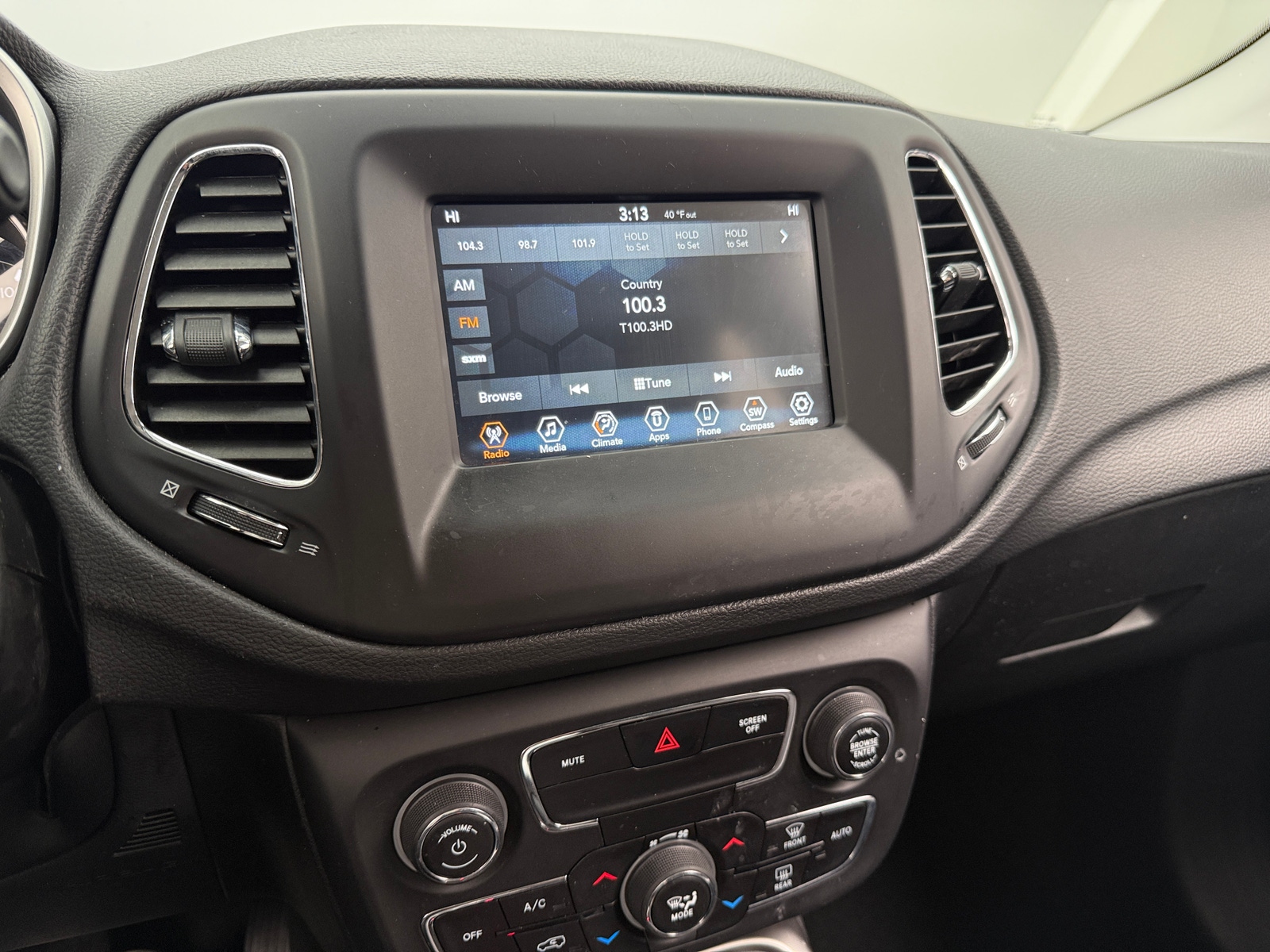 Thumbnail: 2019 Jeep Compass - 4