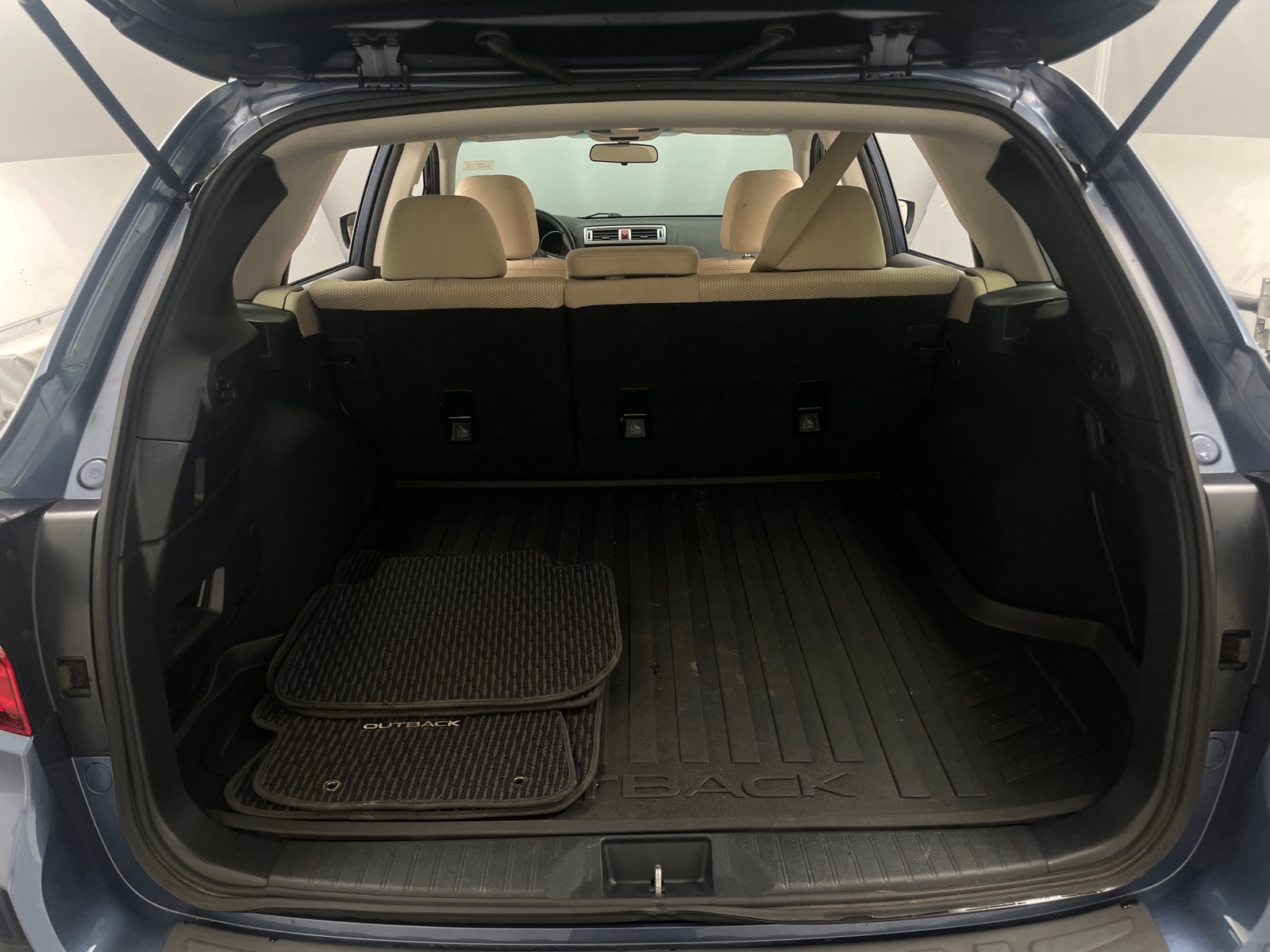 Thumbnail: 2017 Subaru Outback - 7