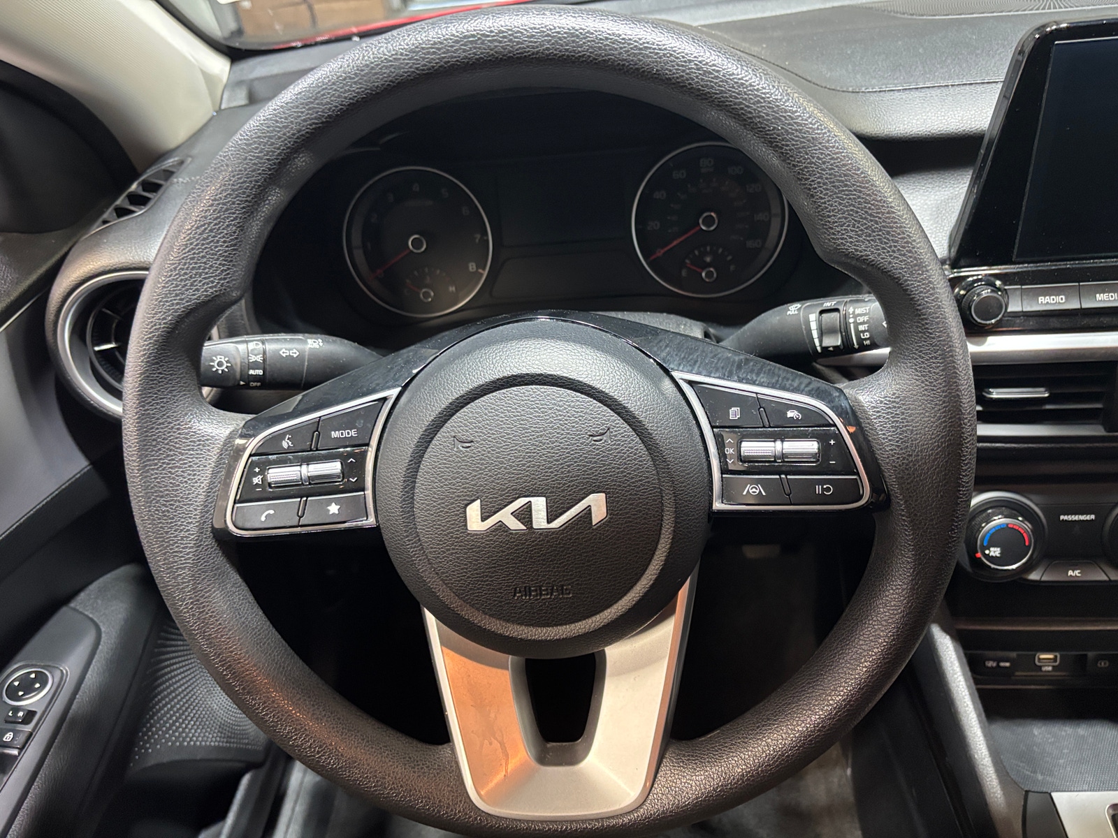 Thumbnail: 2024 Kia Forte - 5