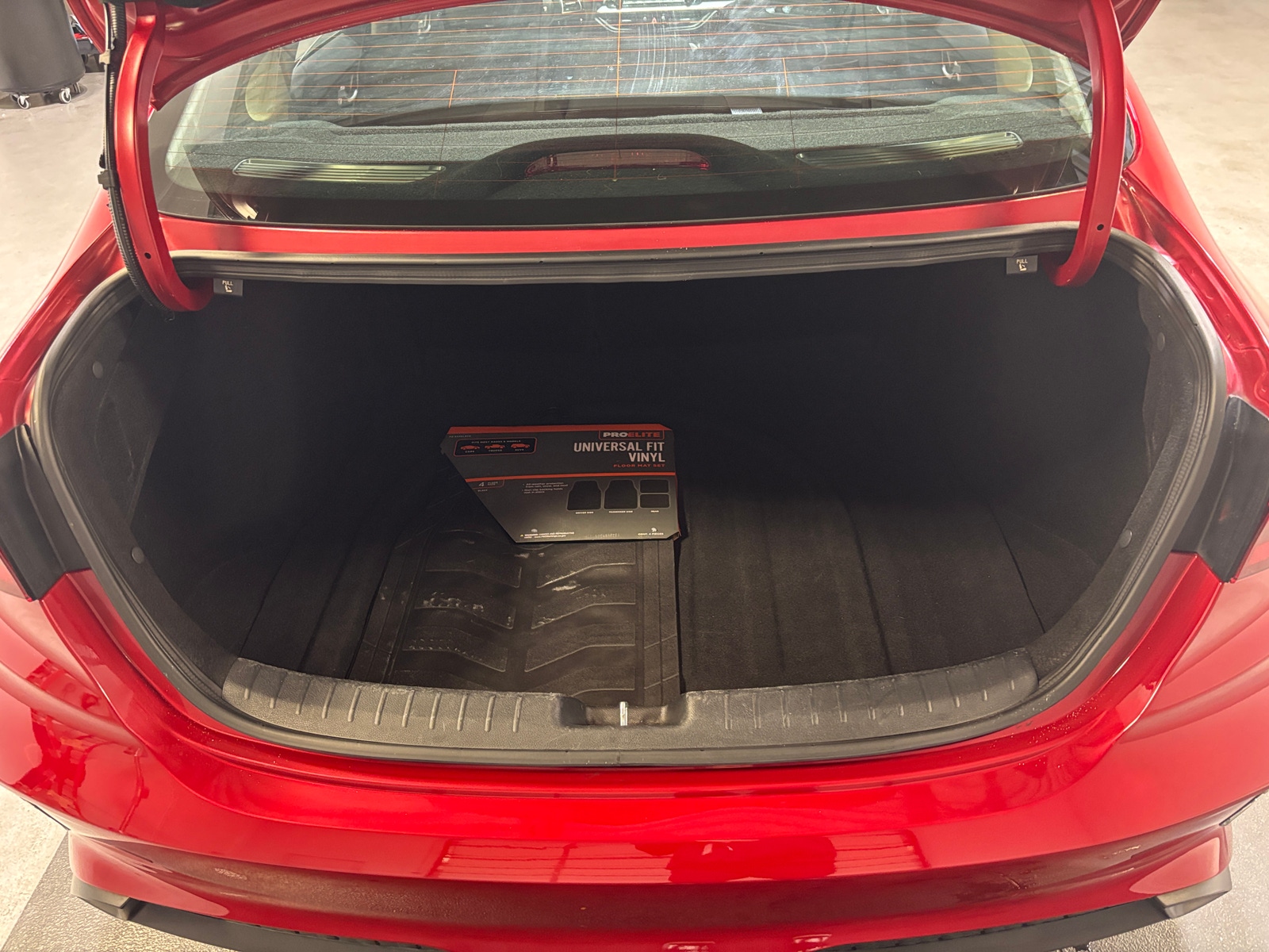 Thumbnail: 2024 Kia Forte - 7