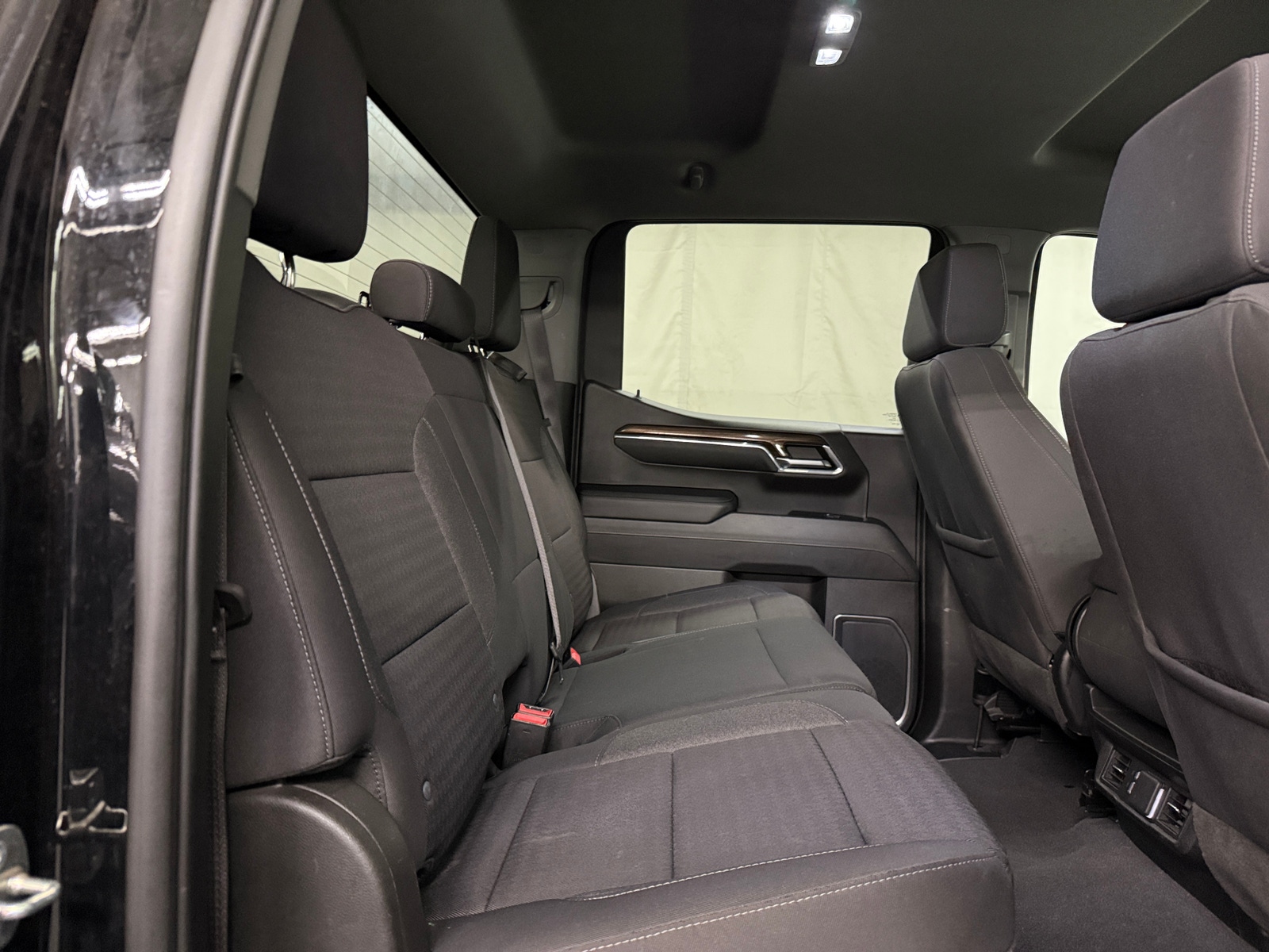 Thumbnail: 2023 Chevrolet Silverado 1500 - 6