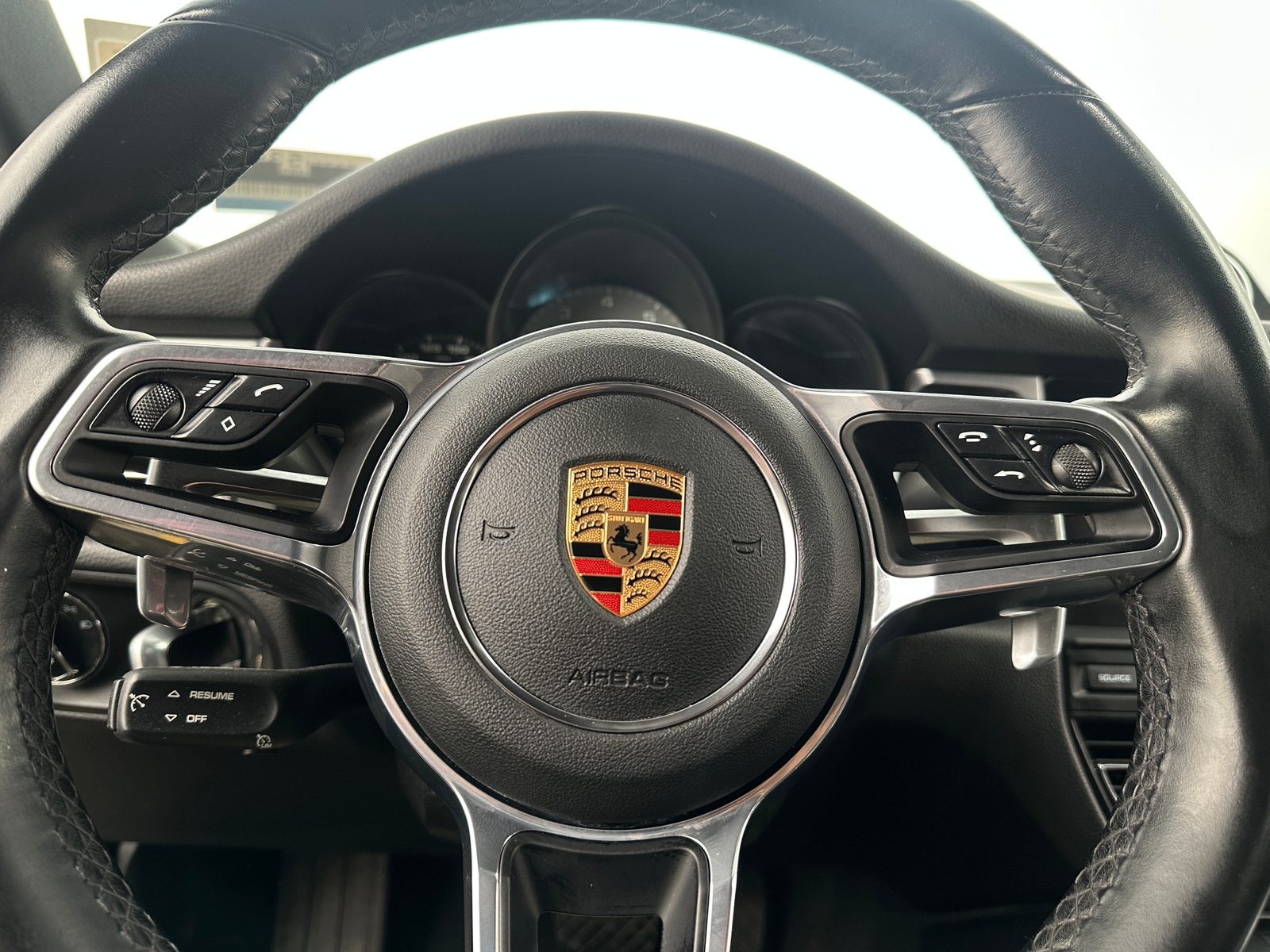 Thumbnail: 2020 Porsche Macan - 4