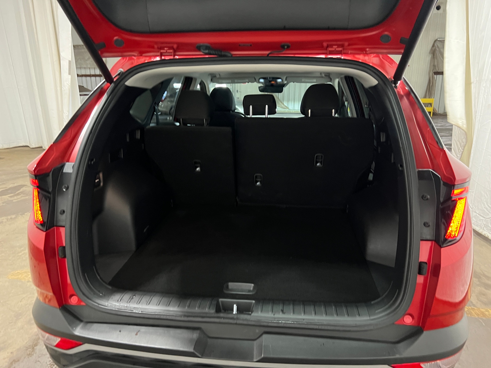 Thumbnail: 2022 Hyundai Tucson - 7