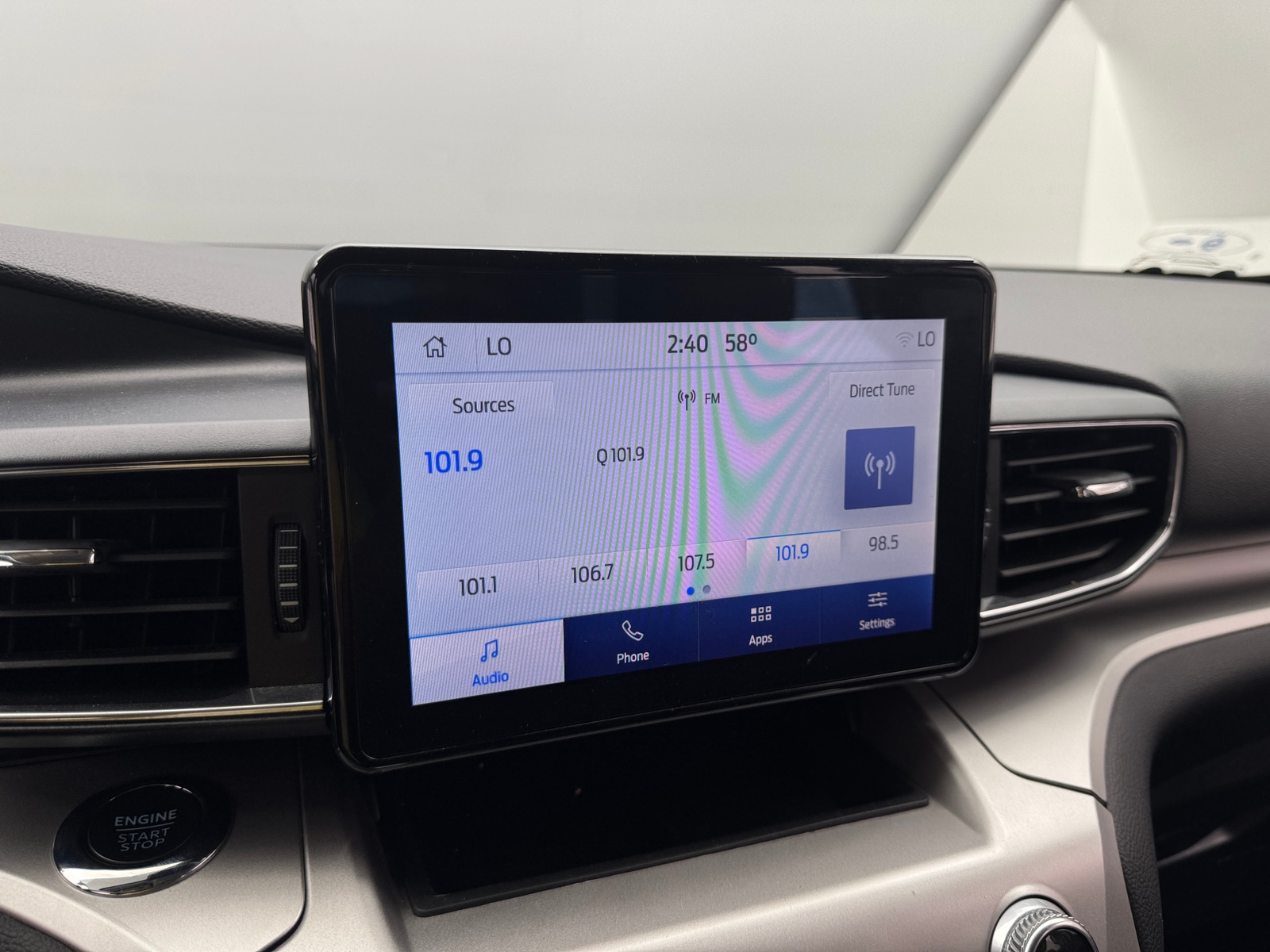 Thumbnail: 2022 Ford Explorer - 4