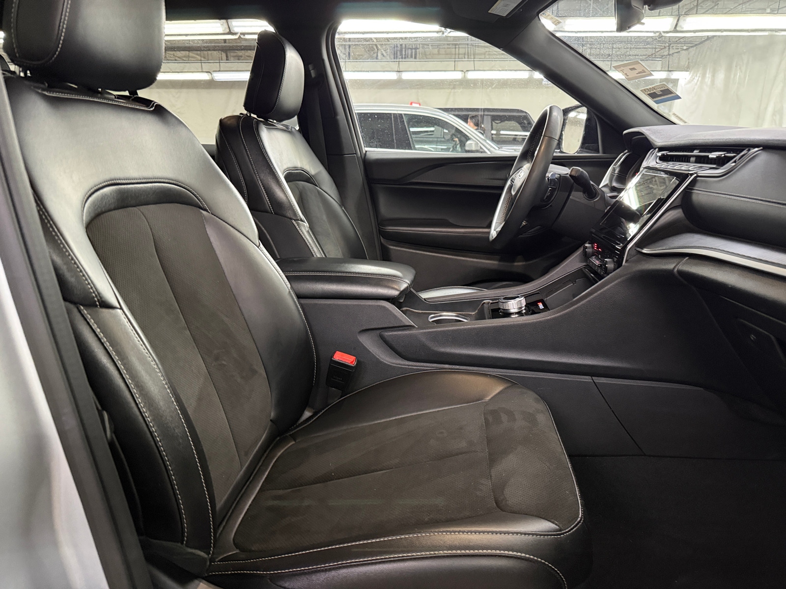 Thumbnail: 2024 Jeep Grand Cherokee - 2