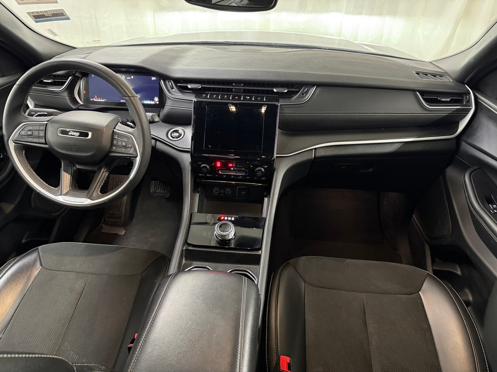 Thumbnail: 2024 Jeep Grand Cherokee - 3