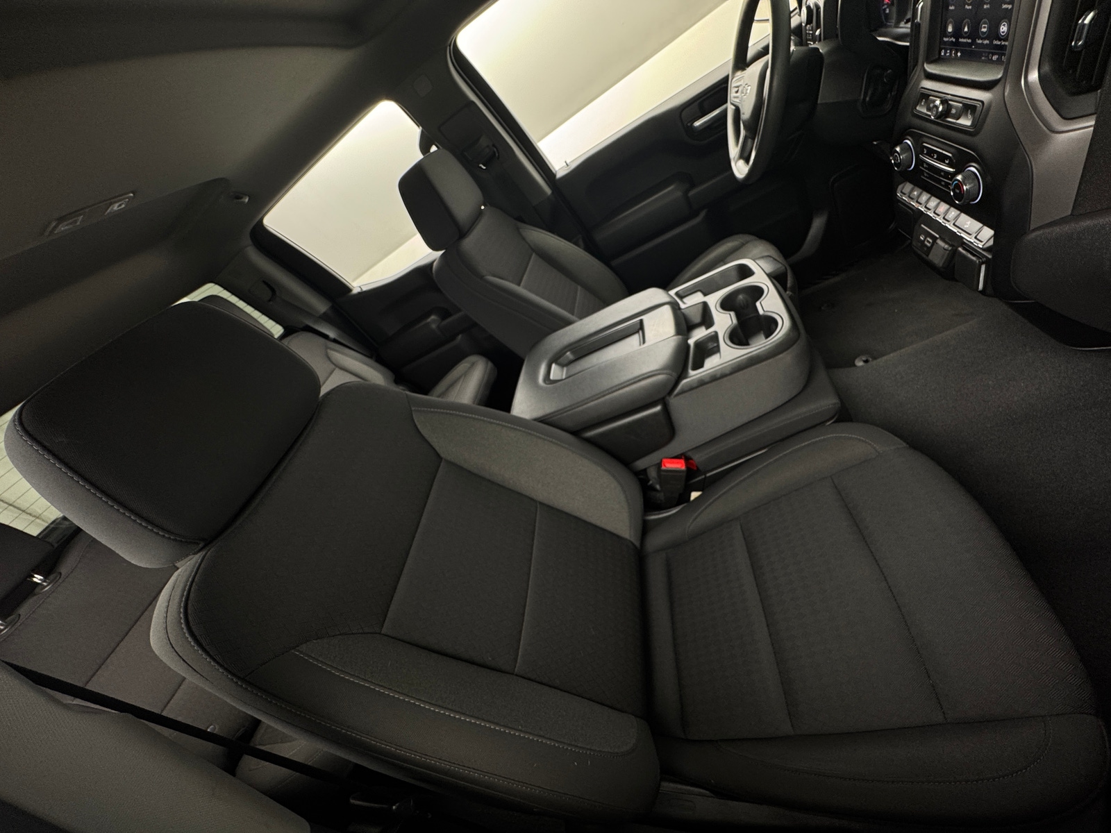 Thumbnail: 2022 Chevrolet Silverado 1500 - 2