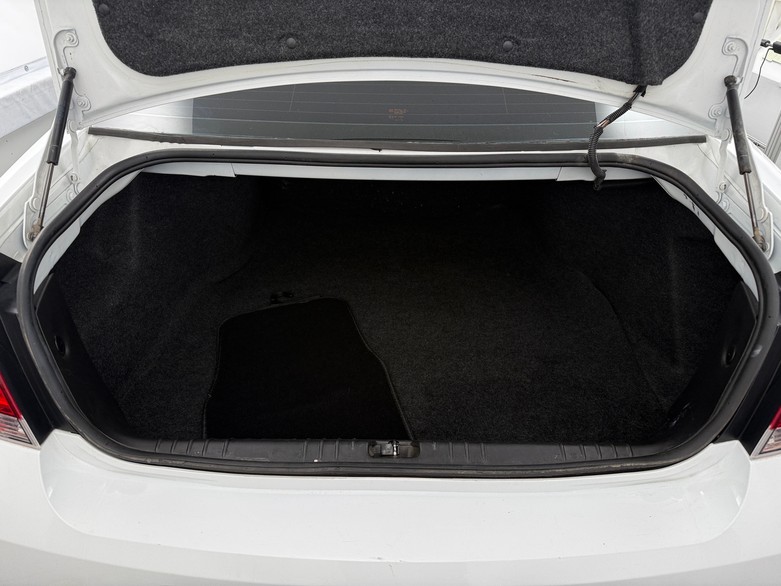 Thumbnail: 2016 Chevrolet Impala - 7