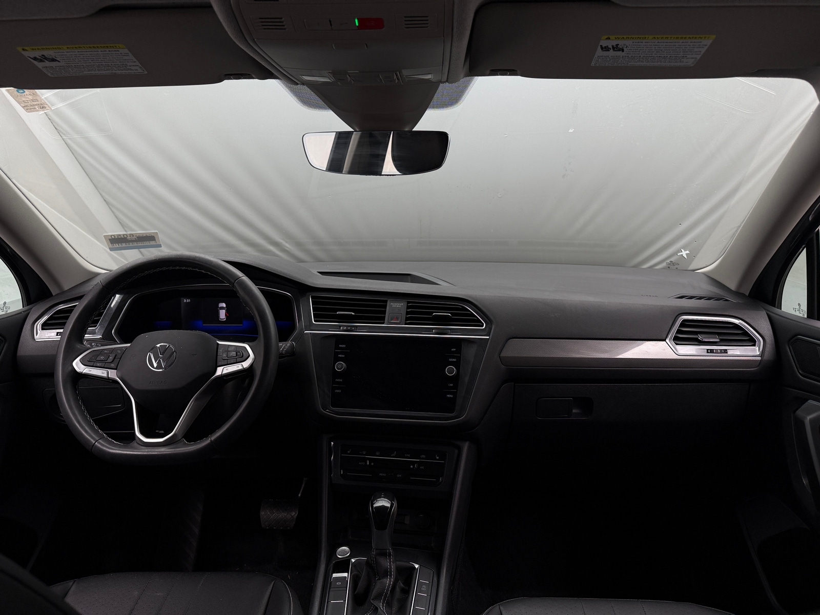 Thumbnail: 2023 Volkswagen Tiguan - 2