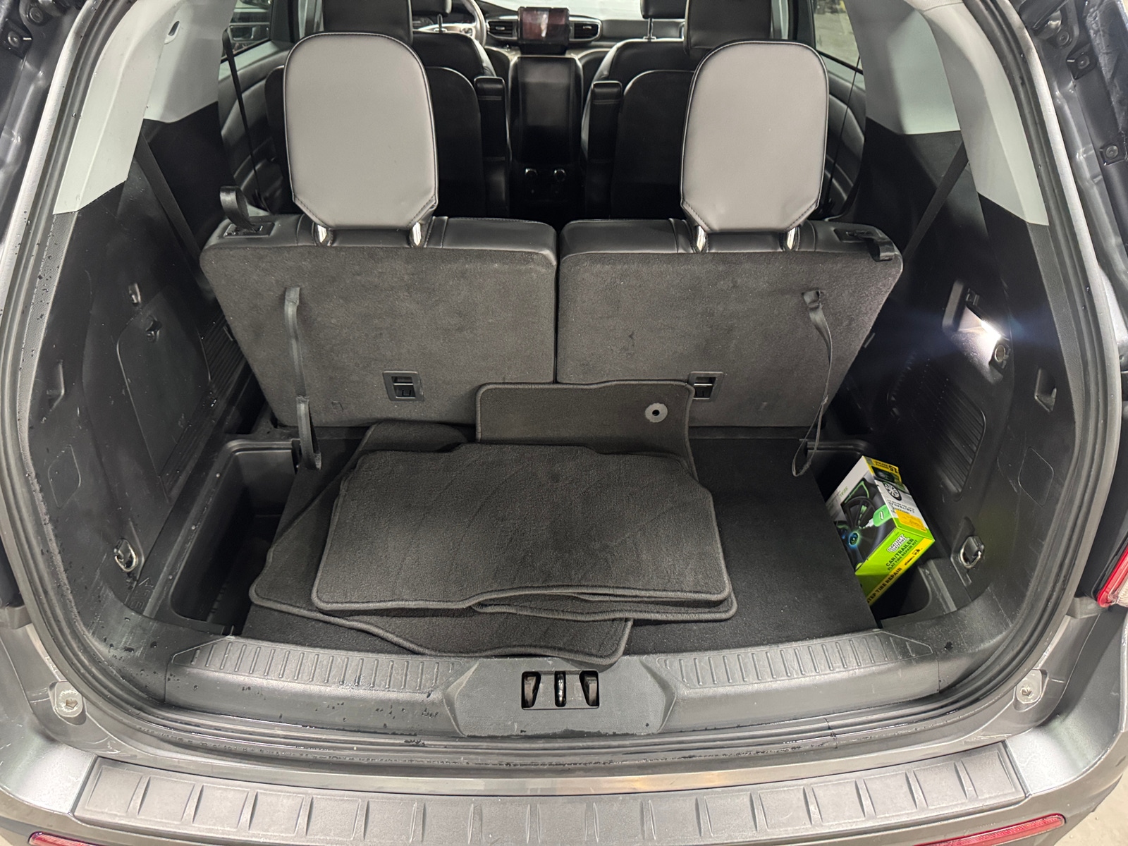 Thumbnail: 2021 Ford Explorer - 6