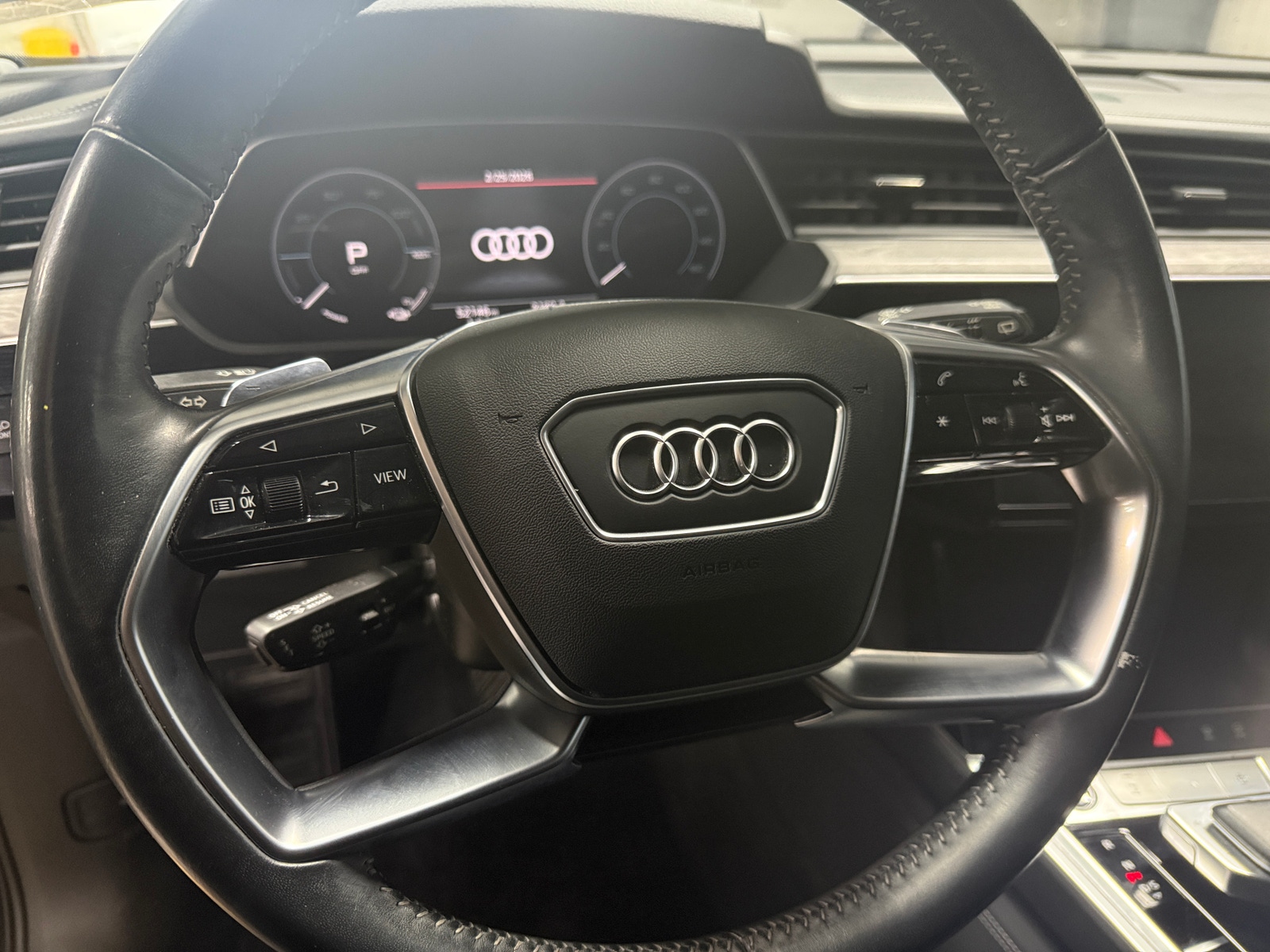 Thumbnail: 2021 Audi e-tron - 4