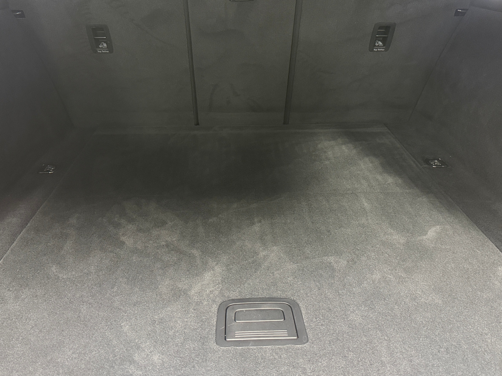 Thumbnail: 2021 Audi e-tron - 6