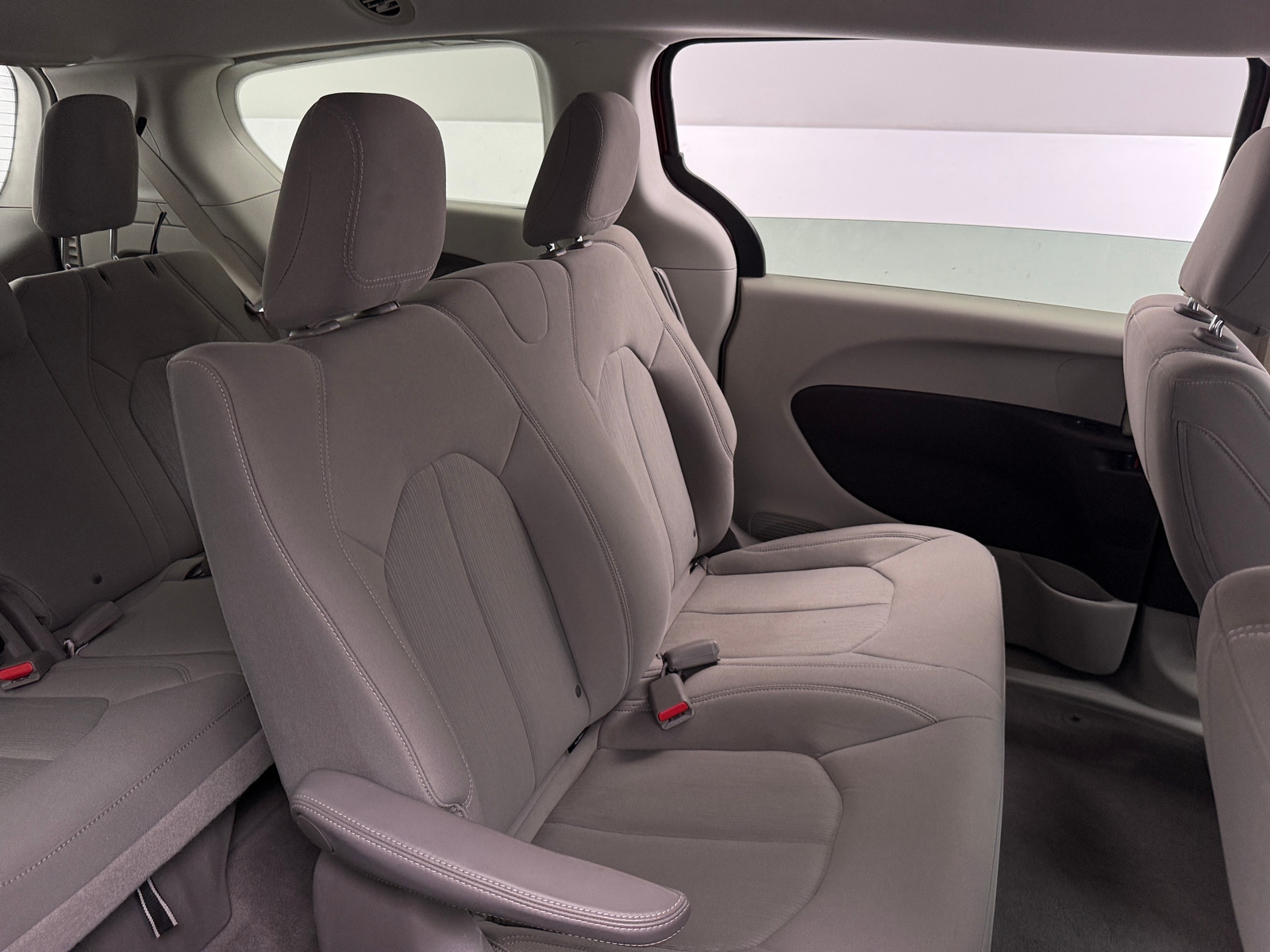 Thumbnail: 2018 Chrysler Pacifica - 6