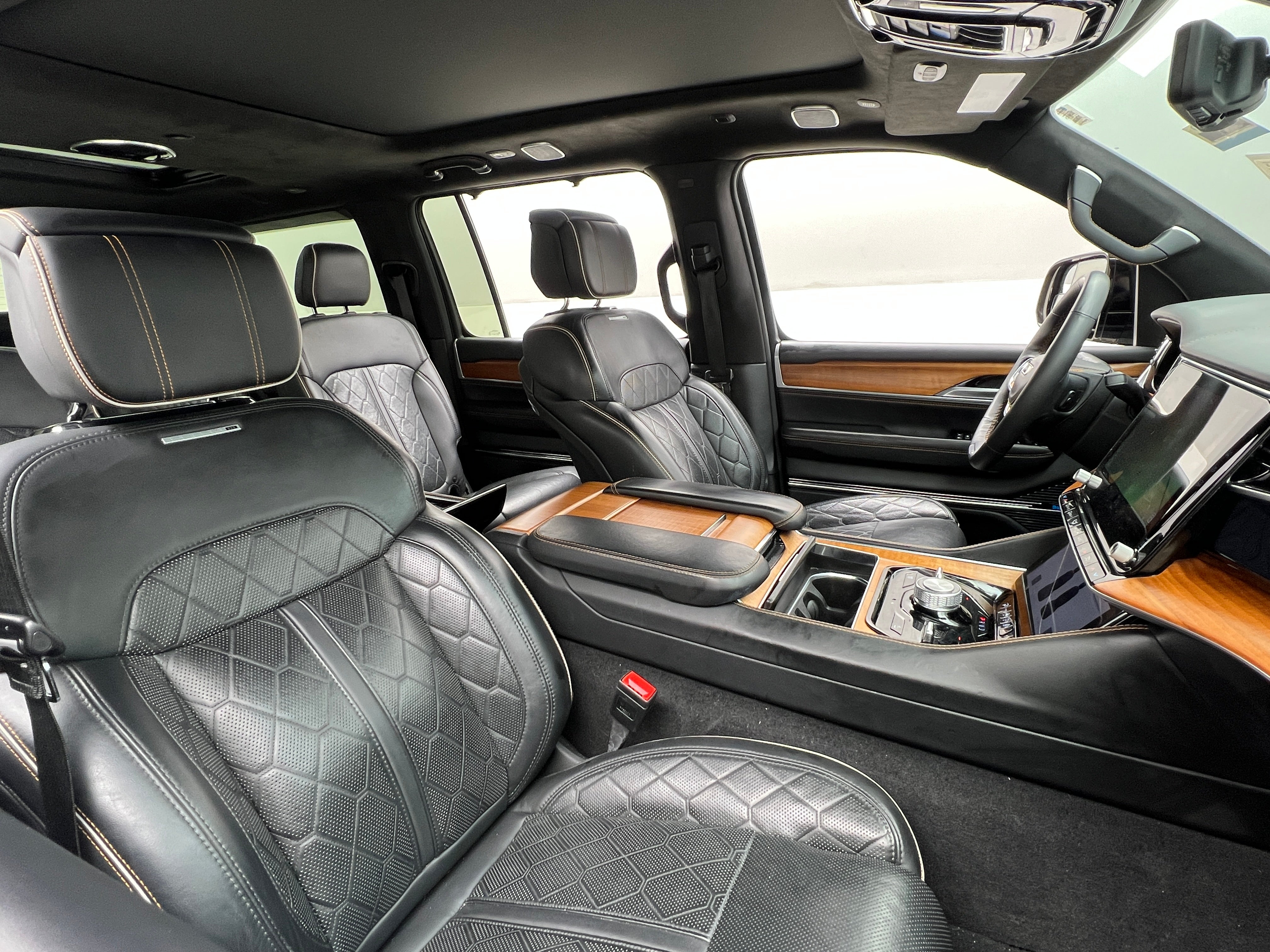 2024 Jeep Grand Wagoneer L