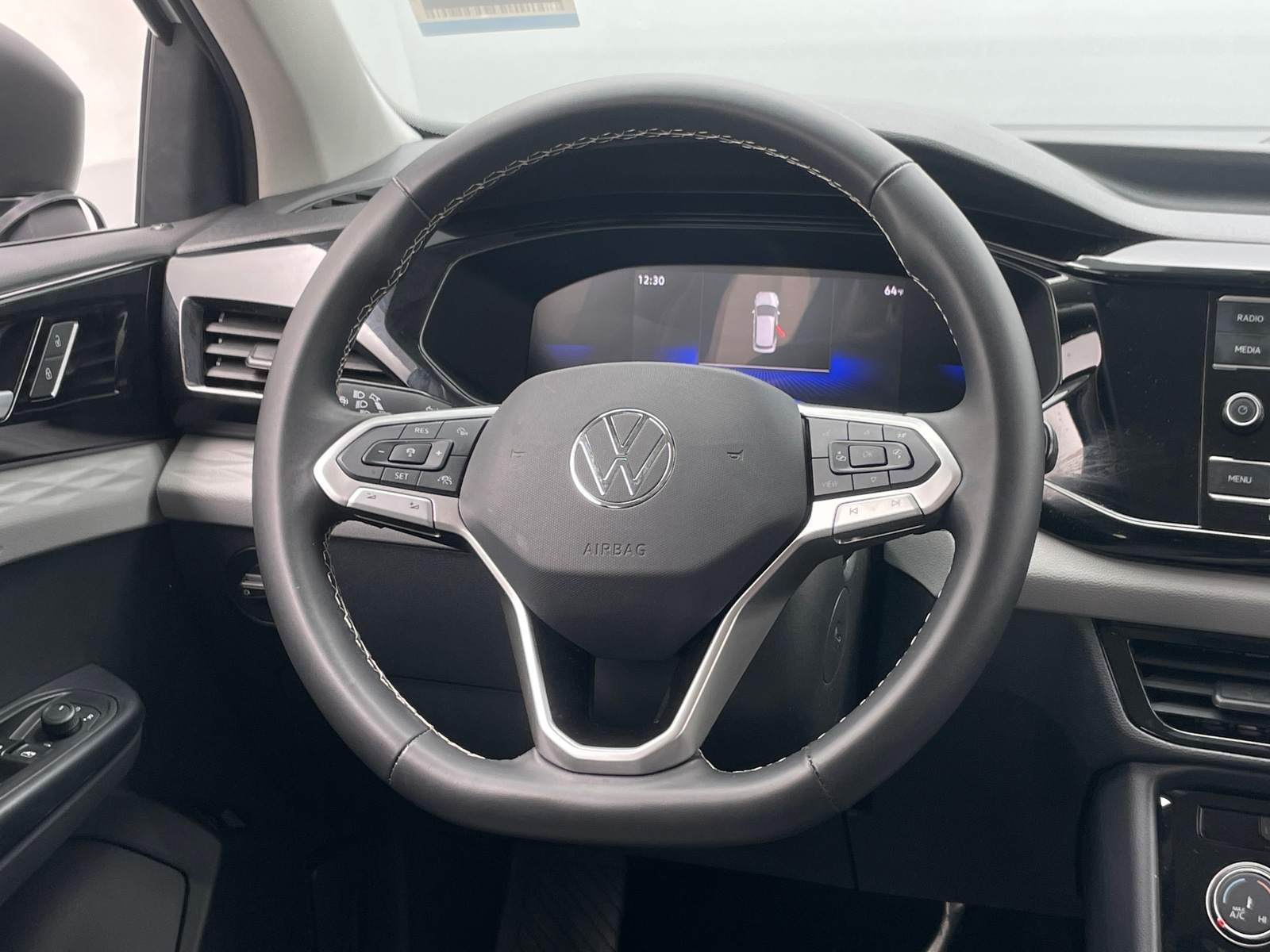 Thumbnail: 2024 Volkswagen Taos - 5