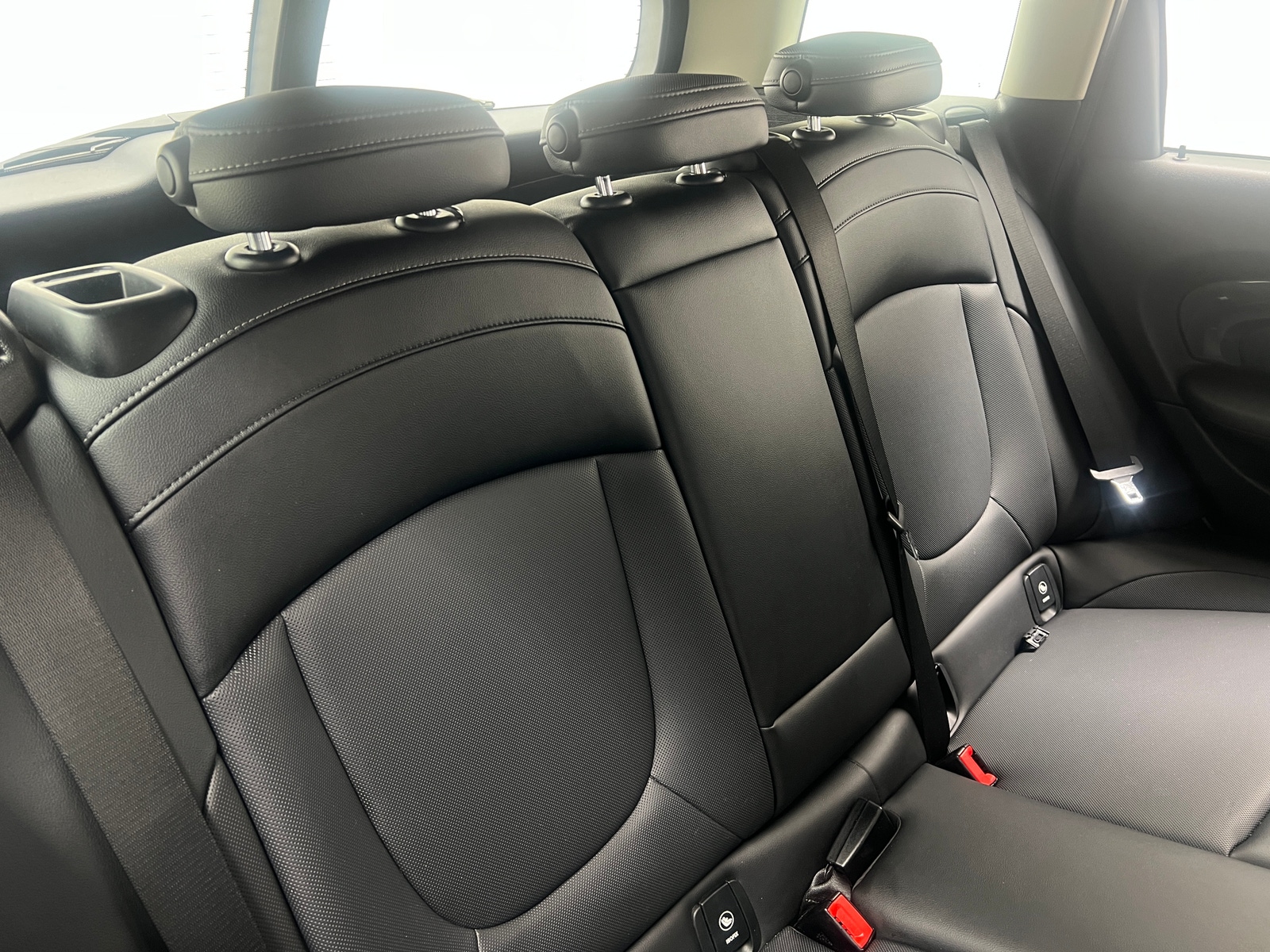 Thumbnail: 2019 MINI Cooper Clubman - 5