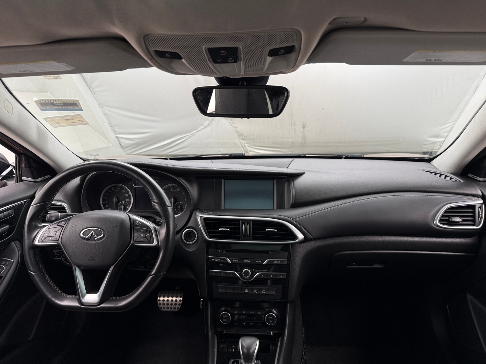 Thumbnail: 2018 INFINITI QX30 - 2