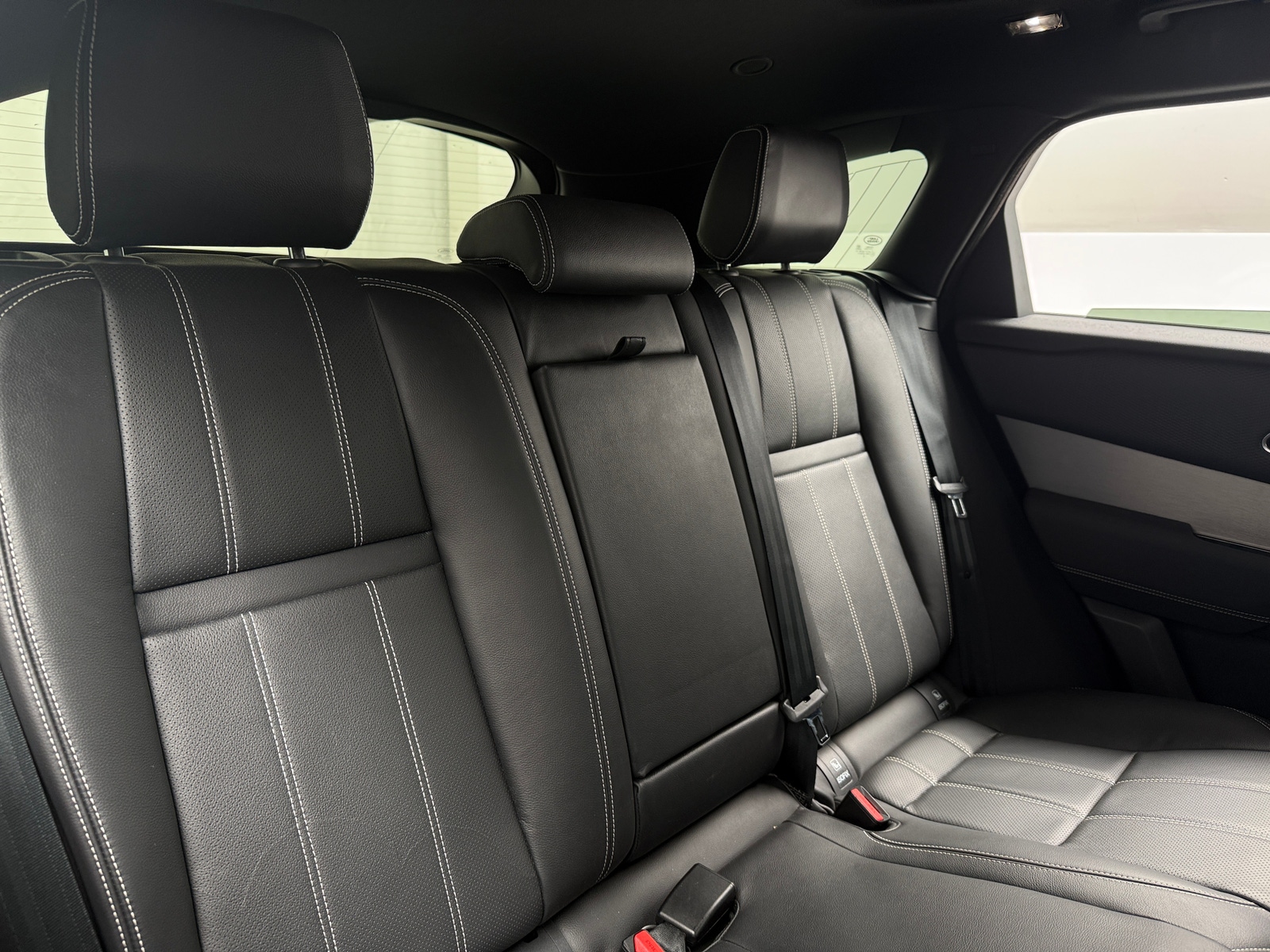 Thumbnail: 2023 Land Rover Range Rover Velar - 5