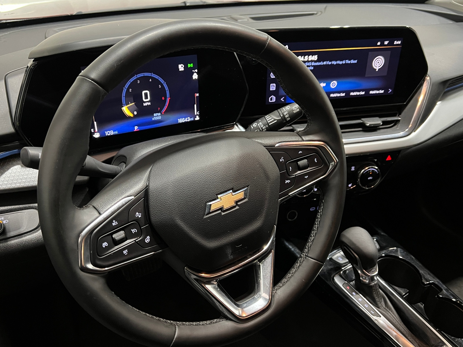 Thumbnail: 2025 Chevrolet Trax - 5