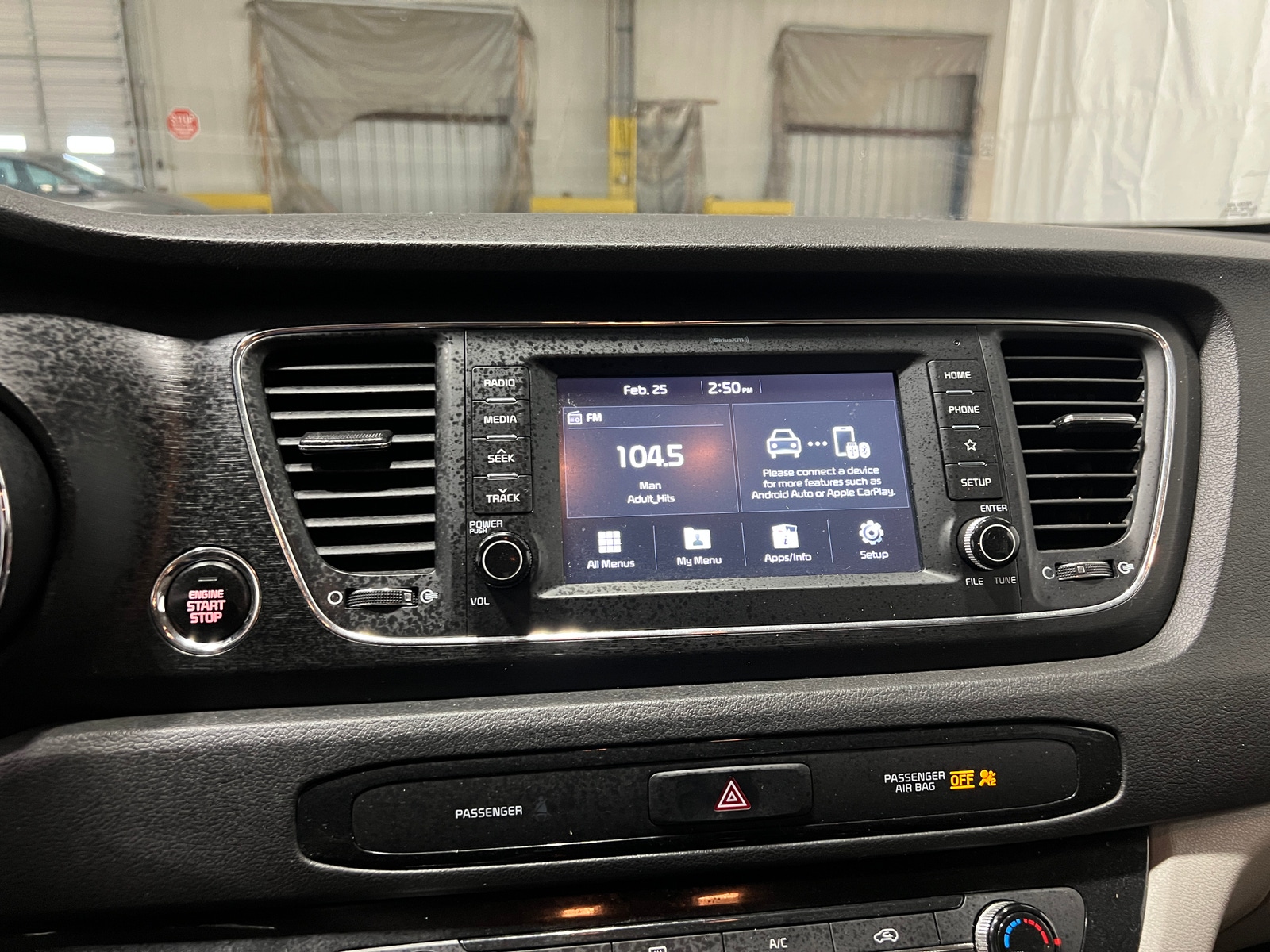 Thumbnail: 2020 Kia Sedona - 3