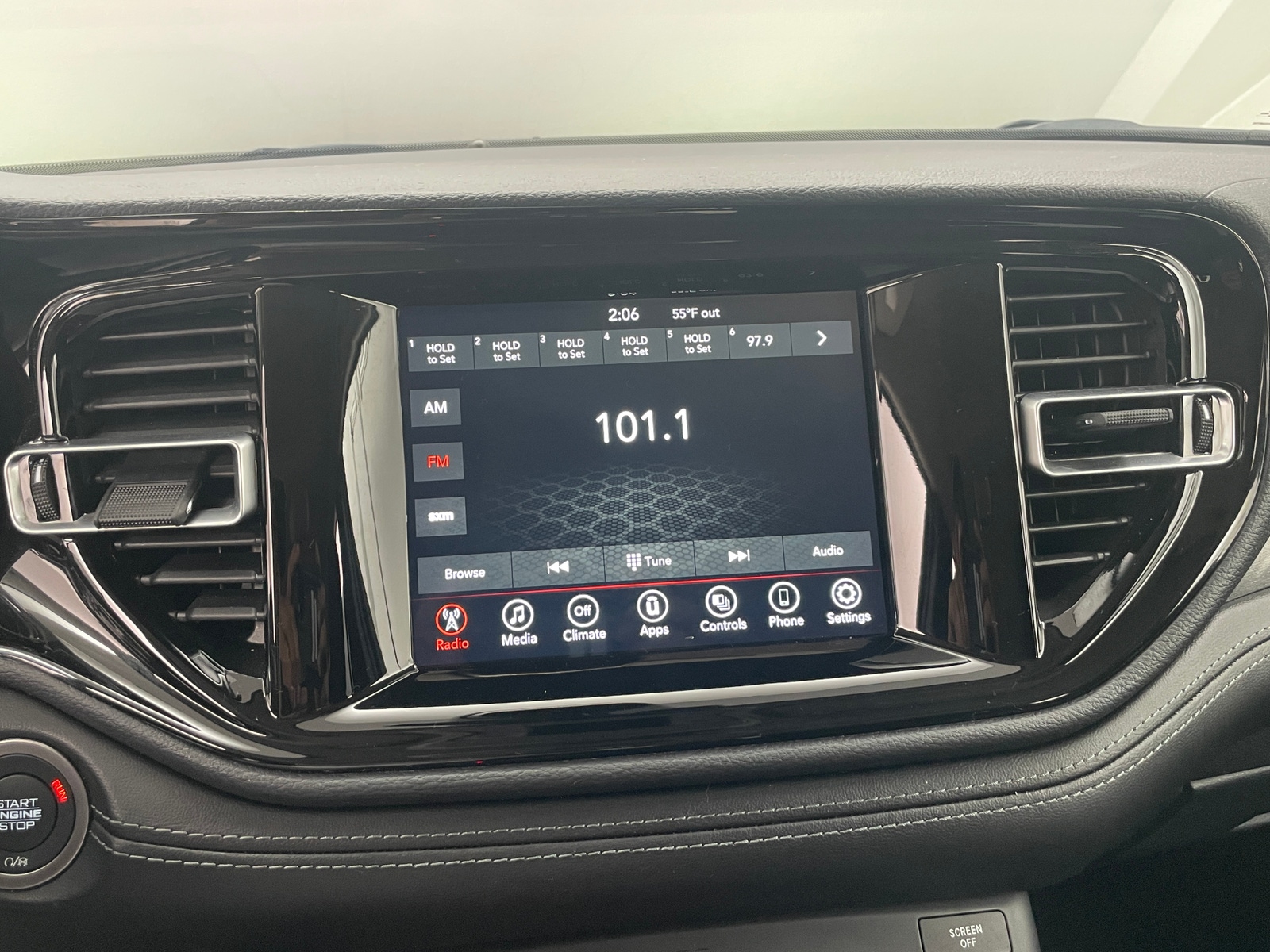 Thumbnail: 2022 Dodge Durango - 4