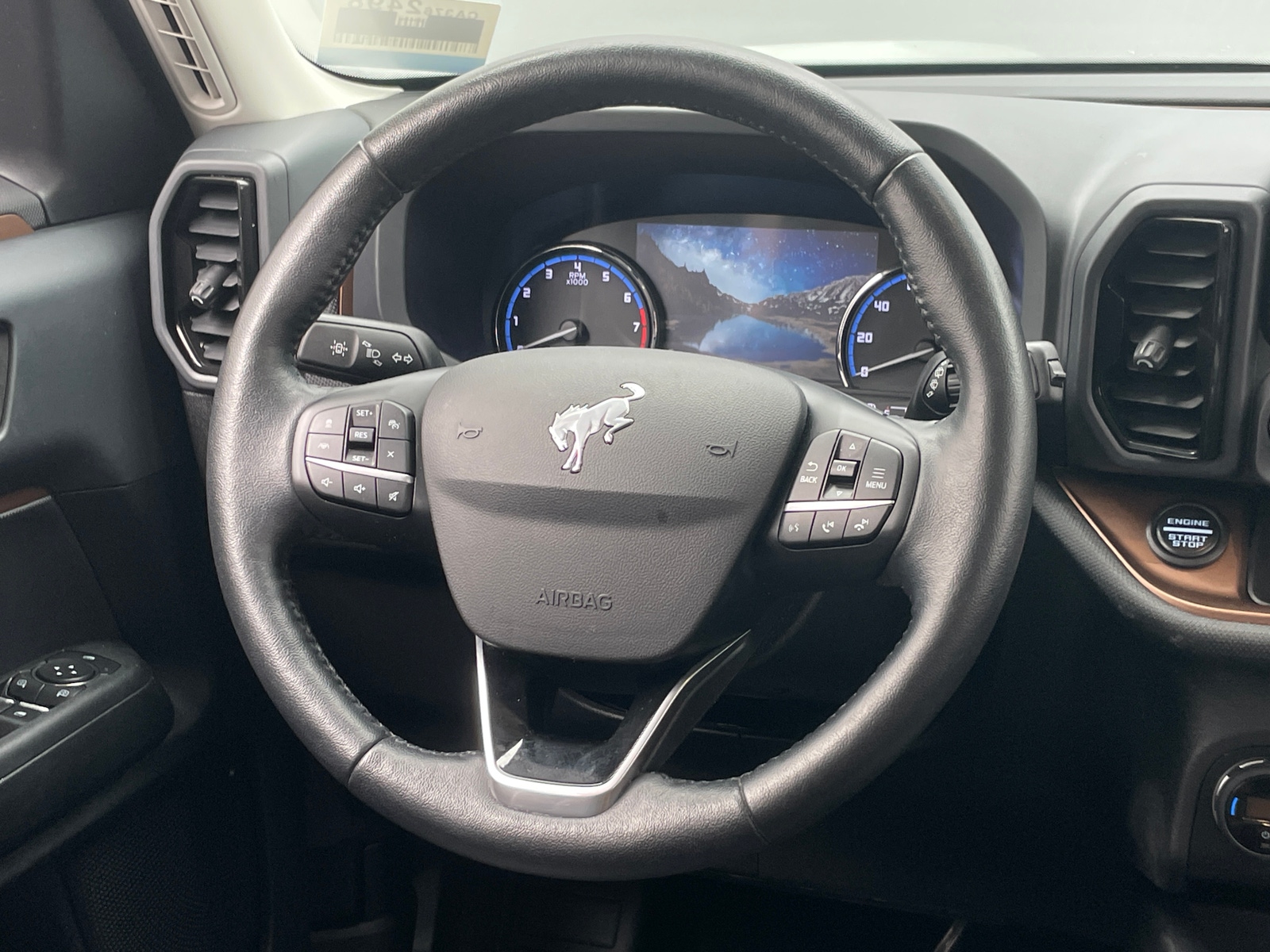 Thumbnail: 2021 Ford Bronco Sport - 4