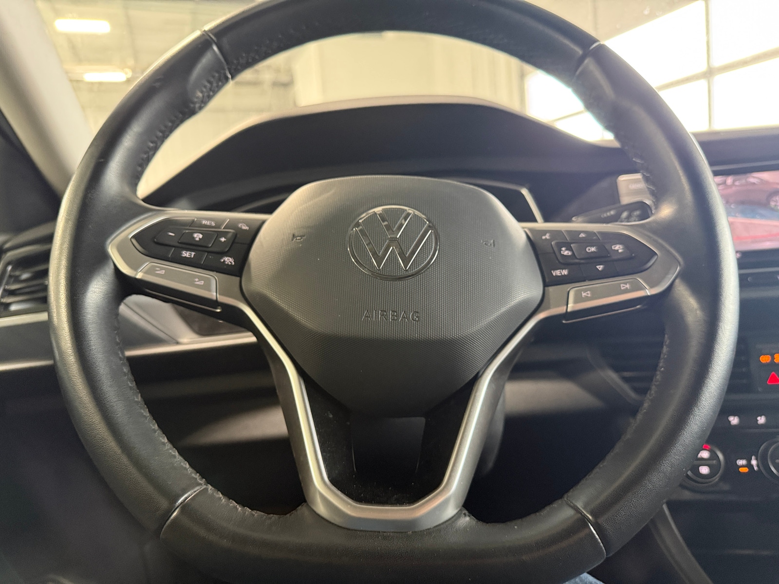 Thumbnail: 2024 Volkswagen Jetta - 4