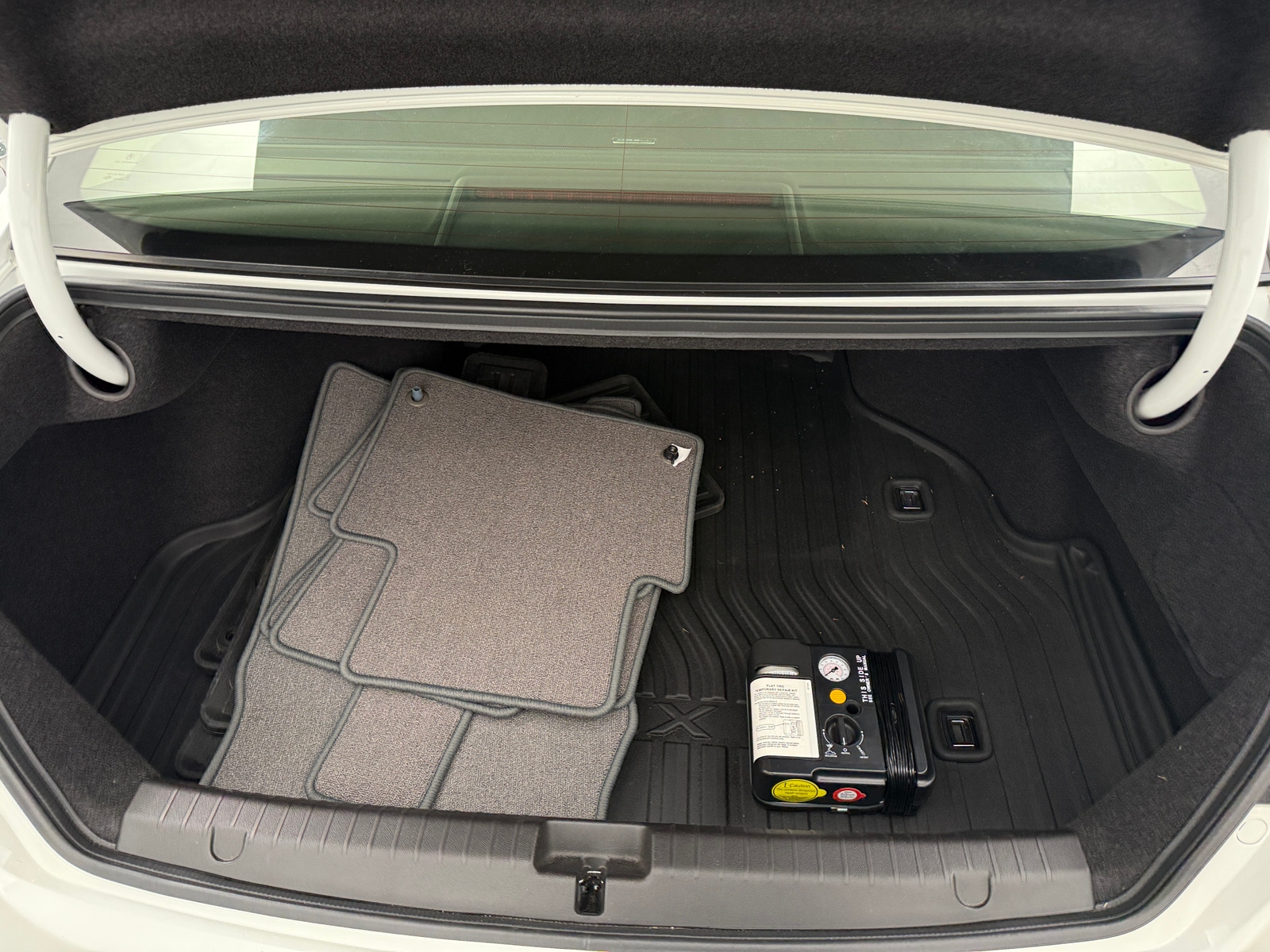 Thumbnail: 2016 Acura RLX - 6