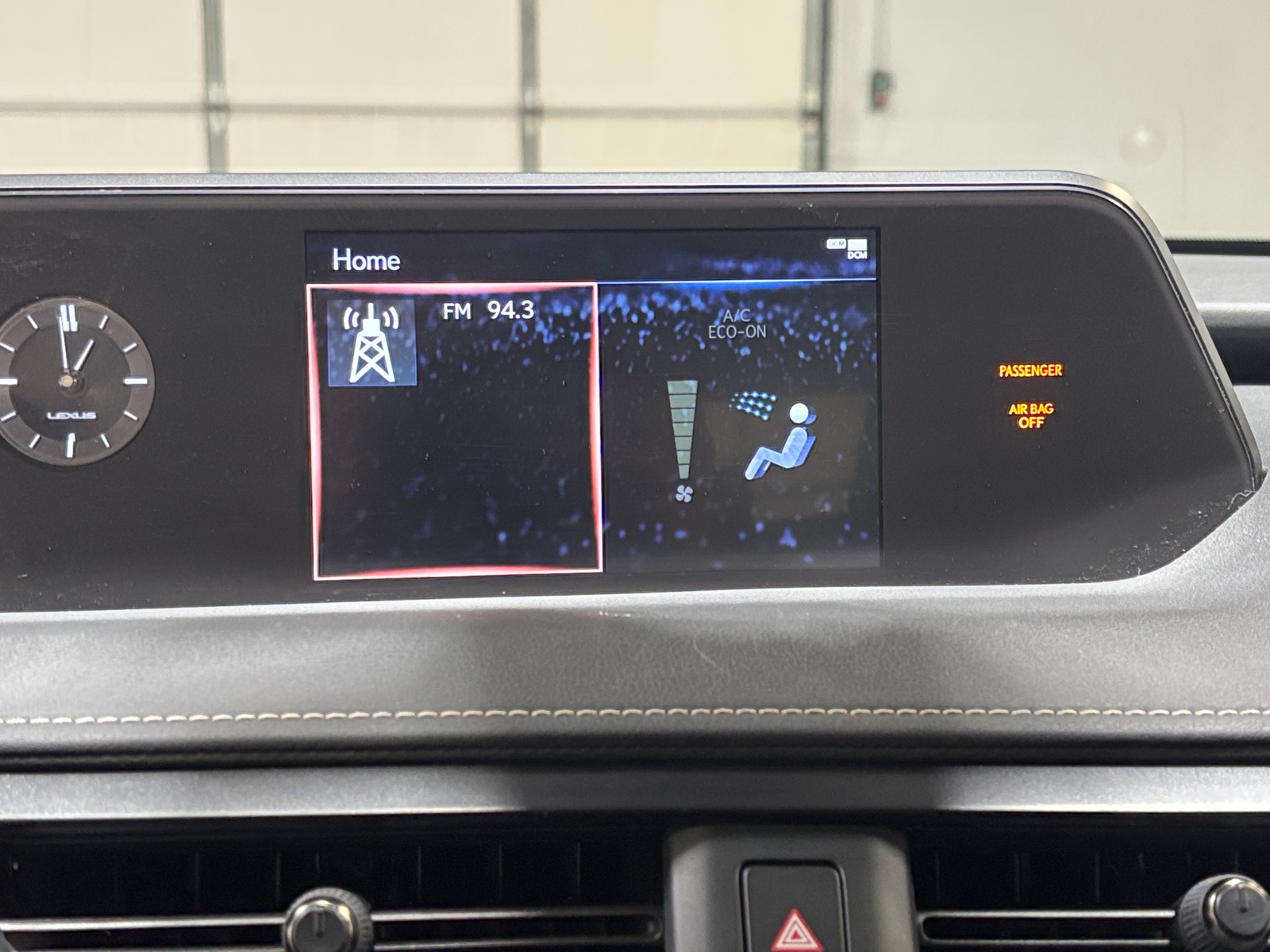 Thumbnail: 2021 Lexus UX - 3