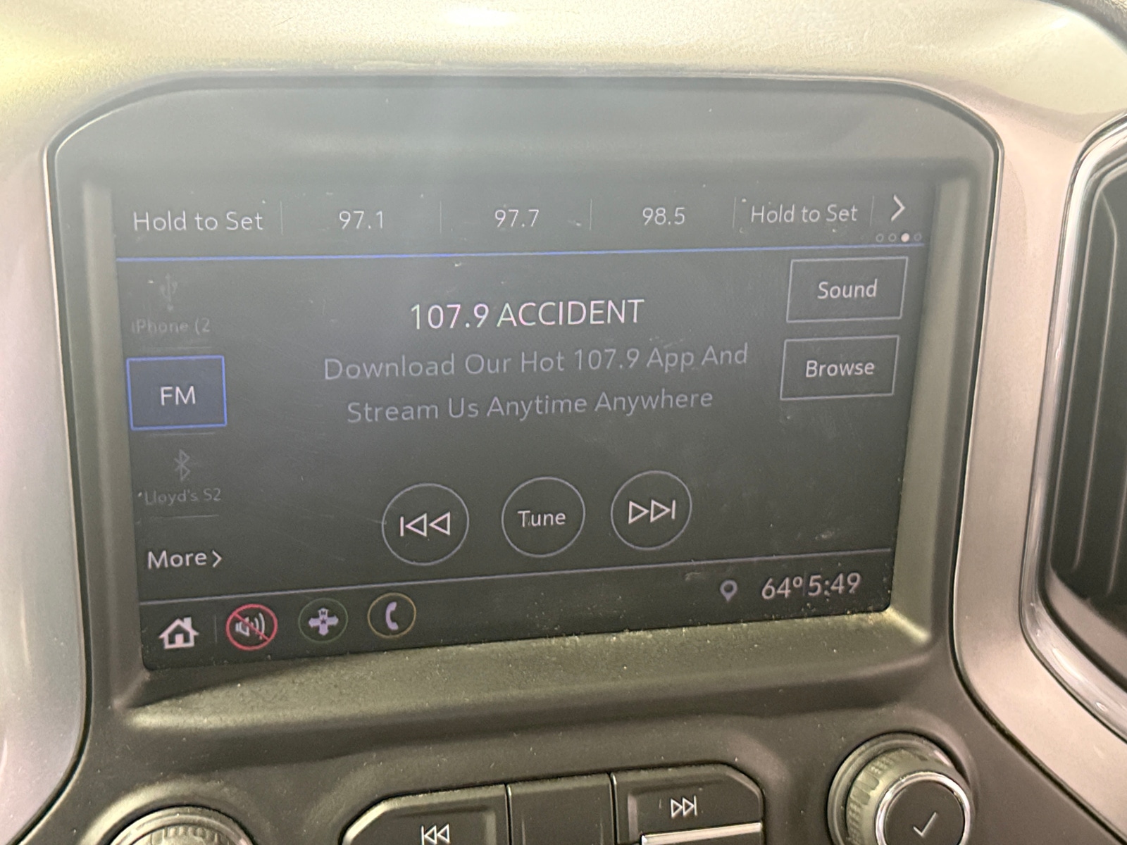 Thumbnail: 2020 Chevrolet Silverado 1500 - 4