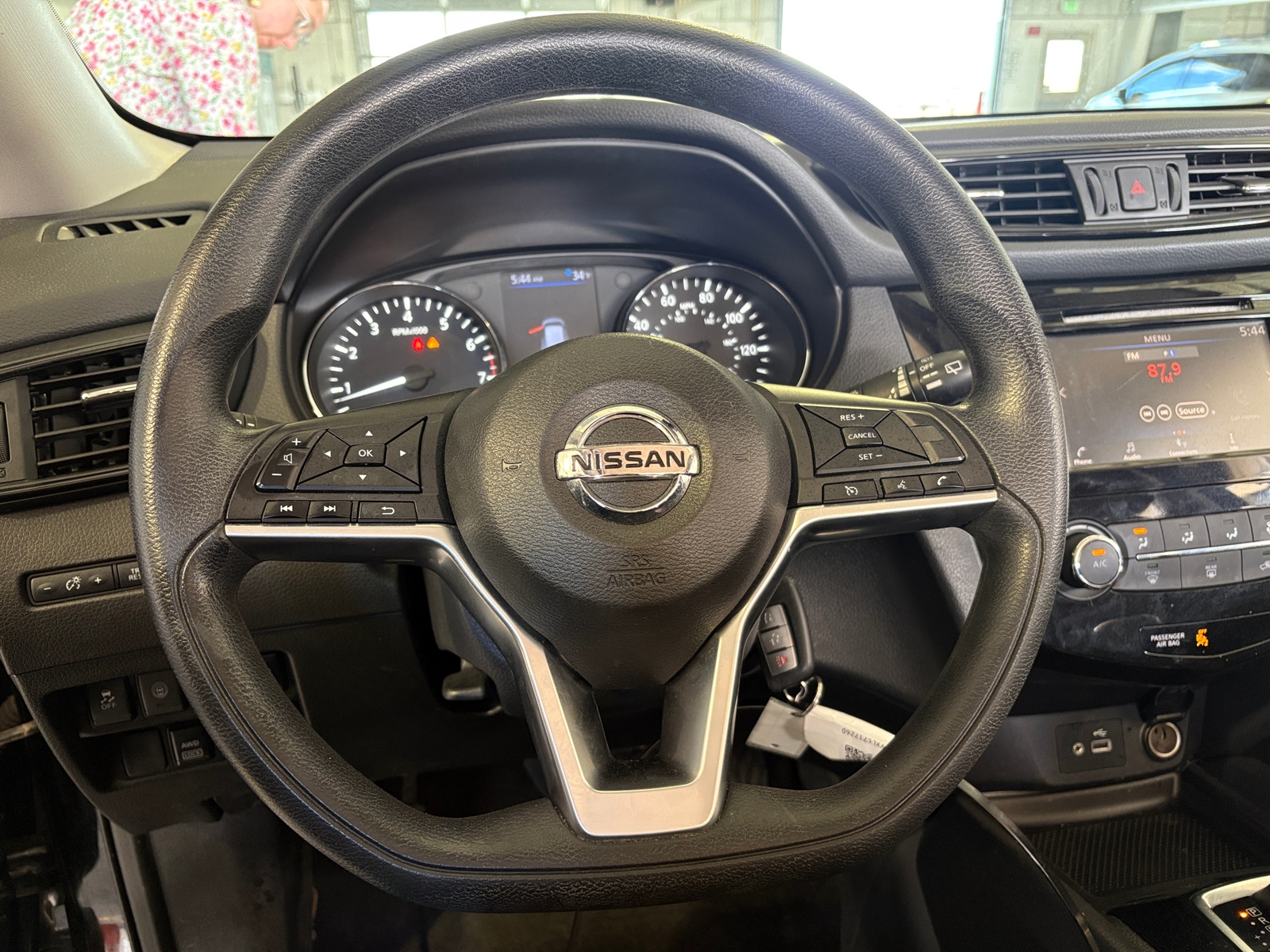 Thumbnail: 2020 Nissan Rogue - 5