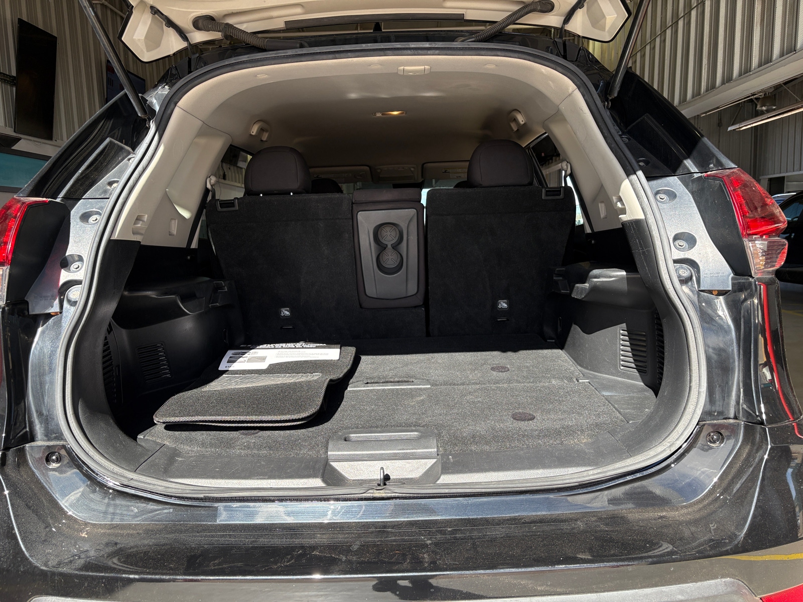 Thumbnail: 2020 Nissan Rogue - 7