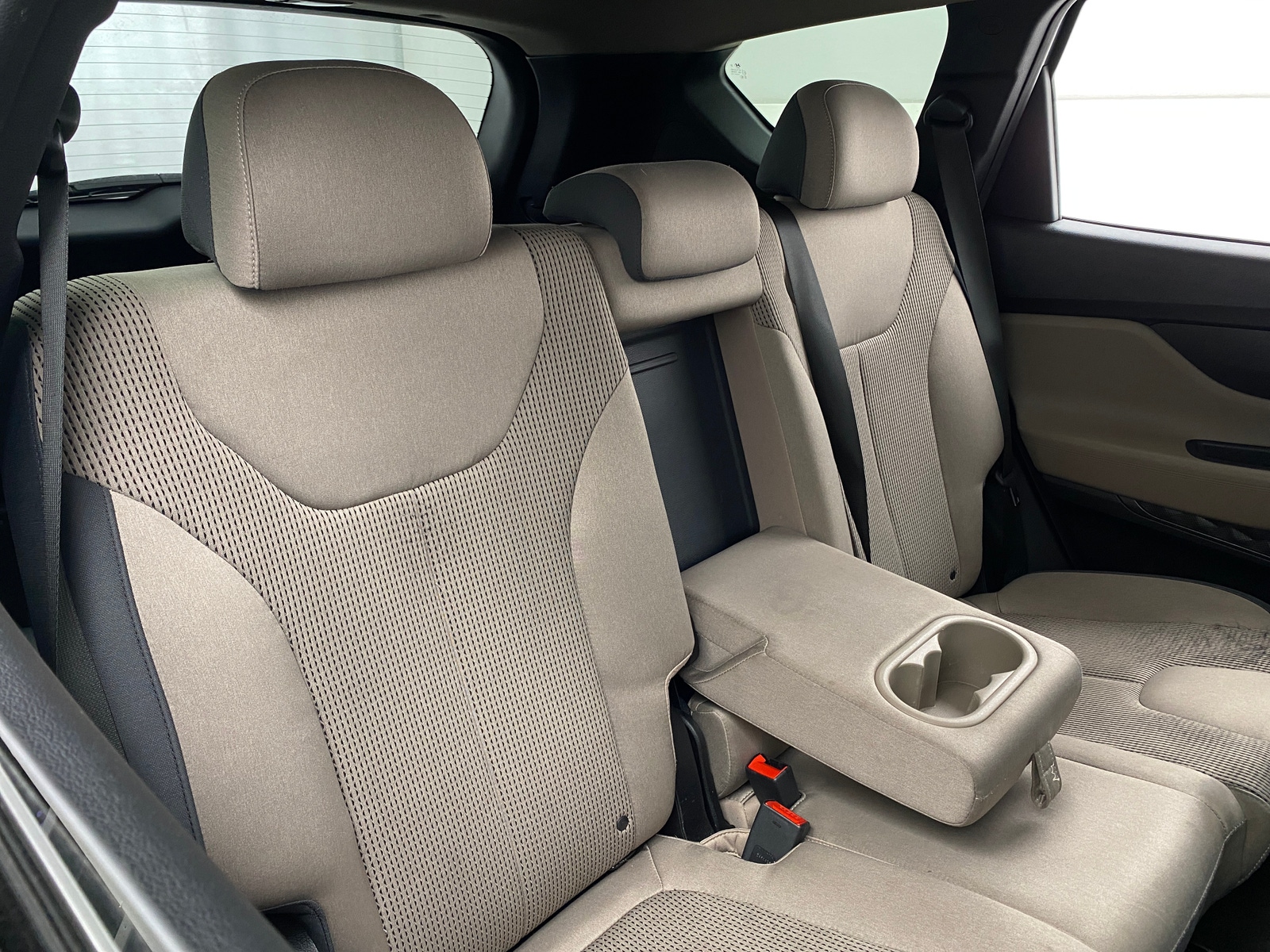 Thumbnail: 2019 Hyundai Santa Fe - 6