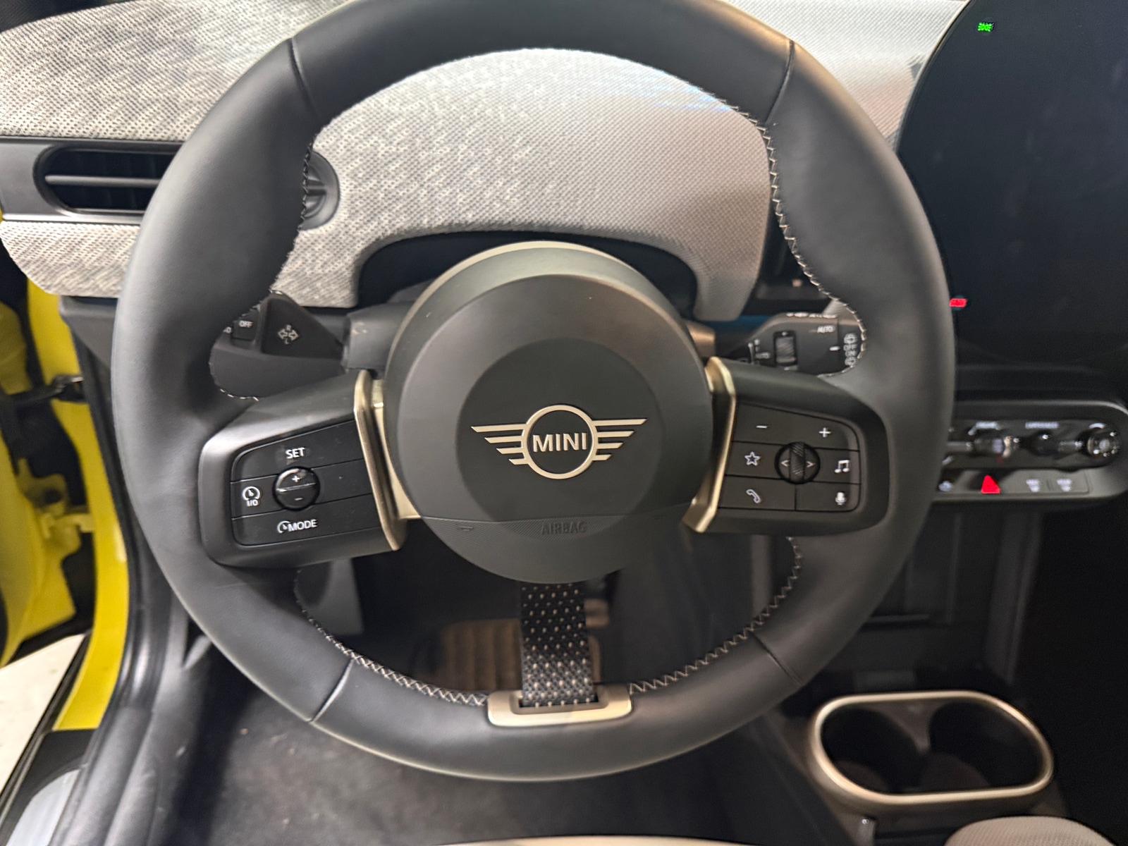 Thumbnail: 2025 MINI Cooper Hardtop - 4